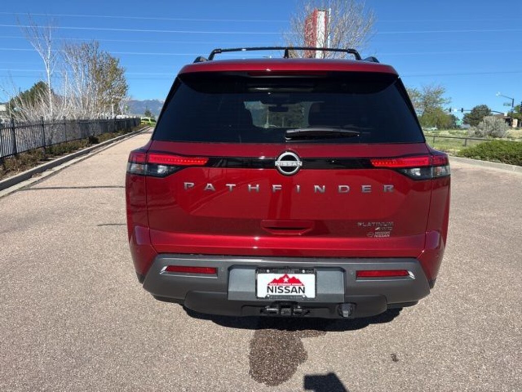 New 2026 Nissan Pathfinder Platinum SUV