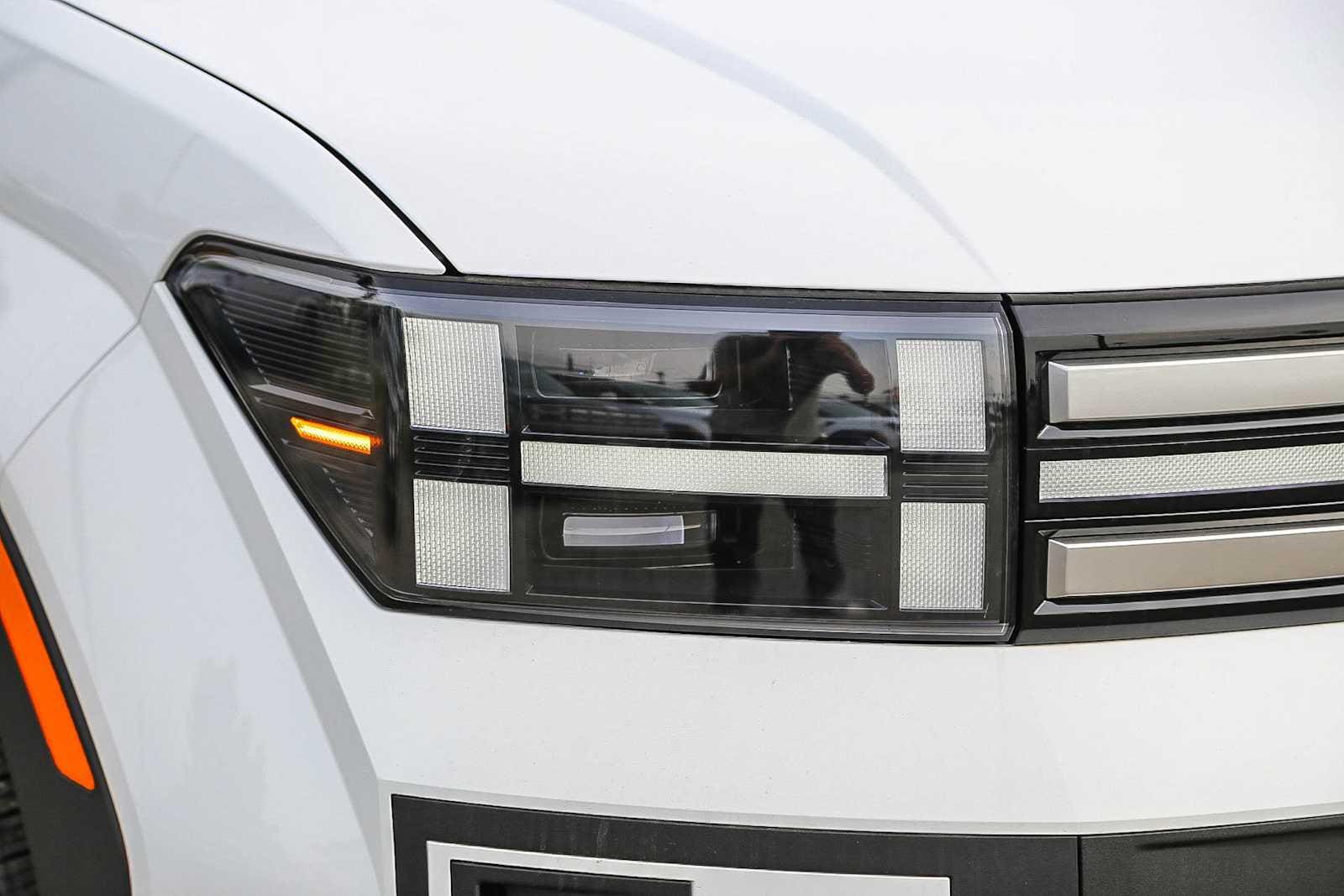 Thumbnail: 2026 Hyundai Santa Fe - 4