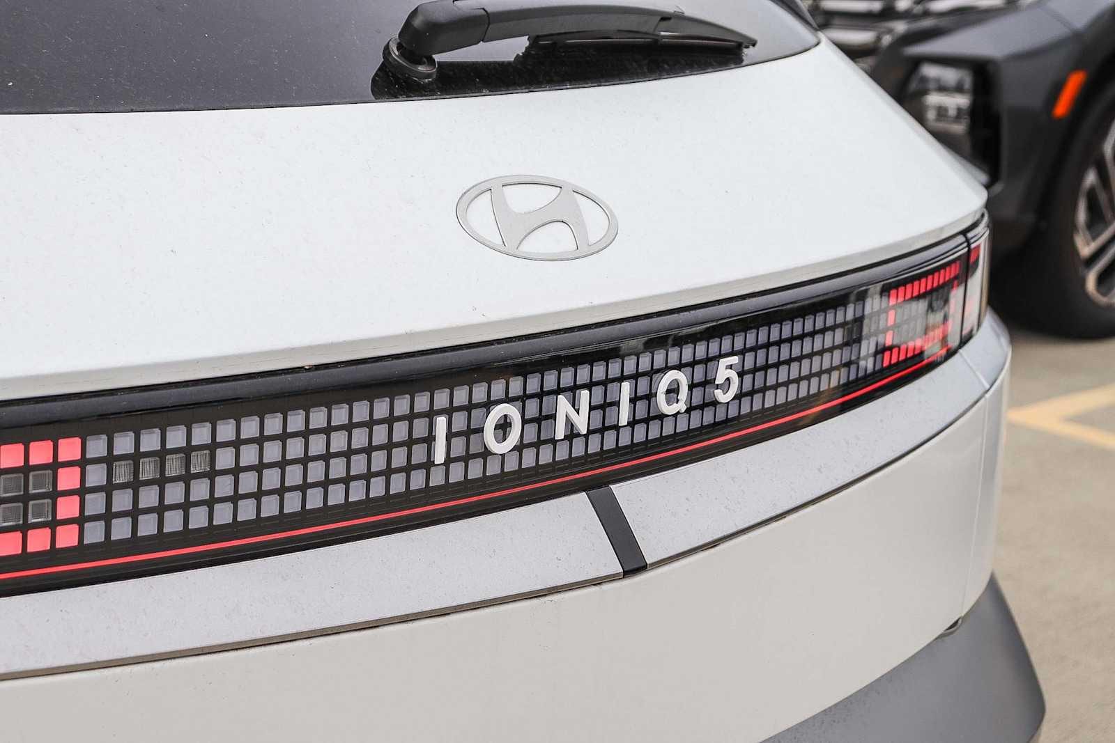 Thumbnail: 2026 Hyundai Ioniq 5 - 10
