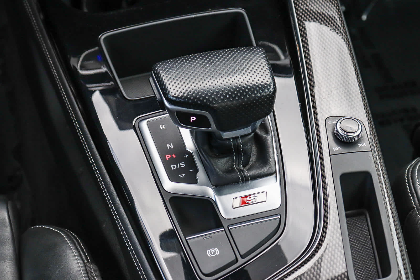 Thumbnail: 2023 Audi S4 - 20