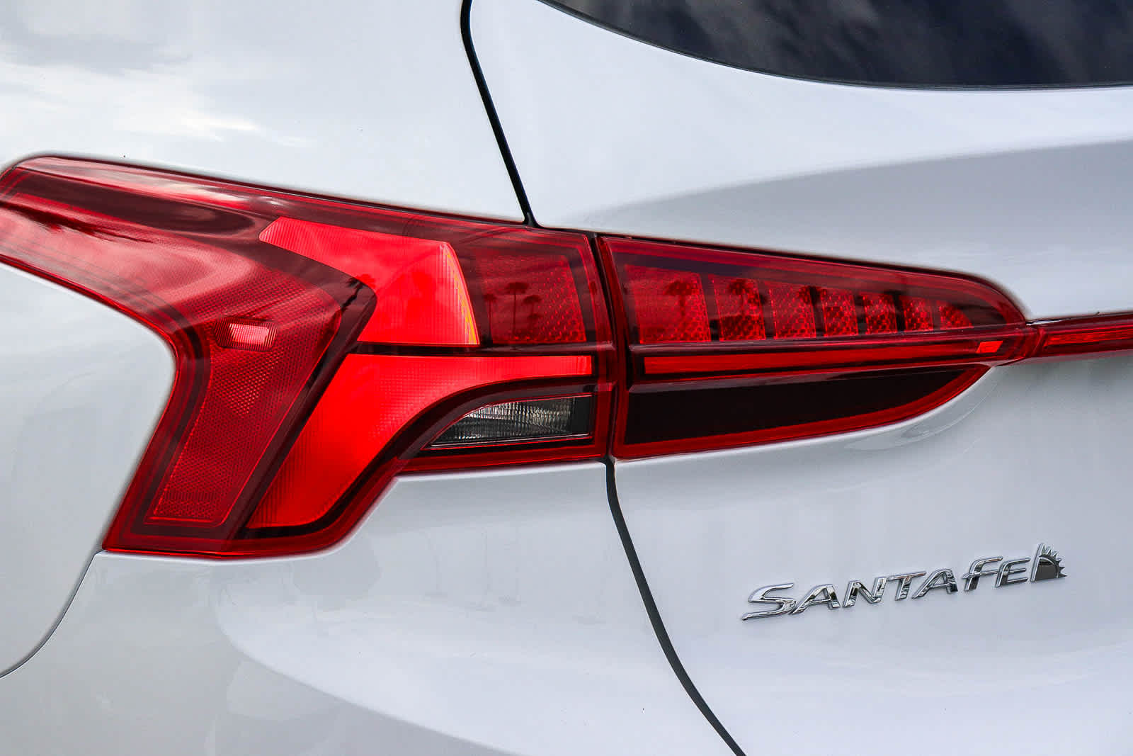Thumbnail: 2023 Hyundai Santa Fe - 10