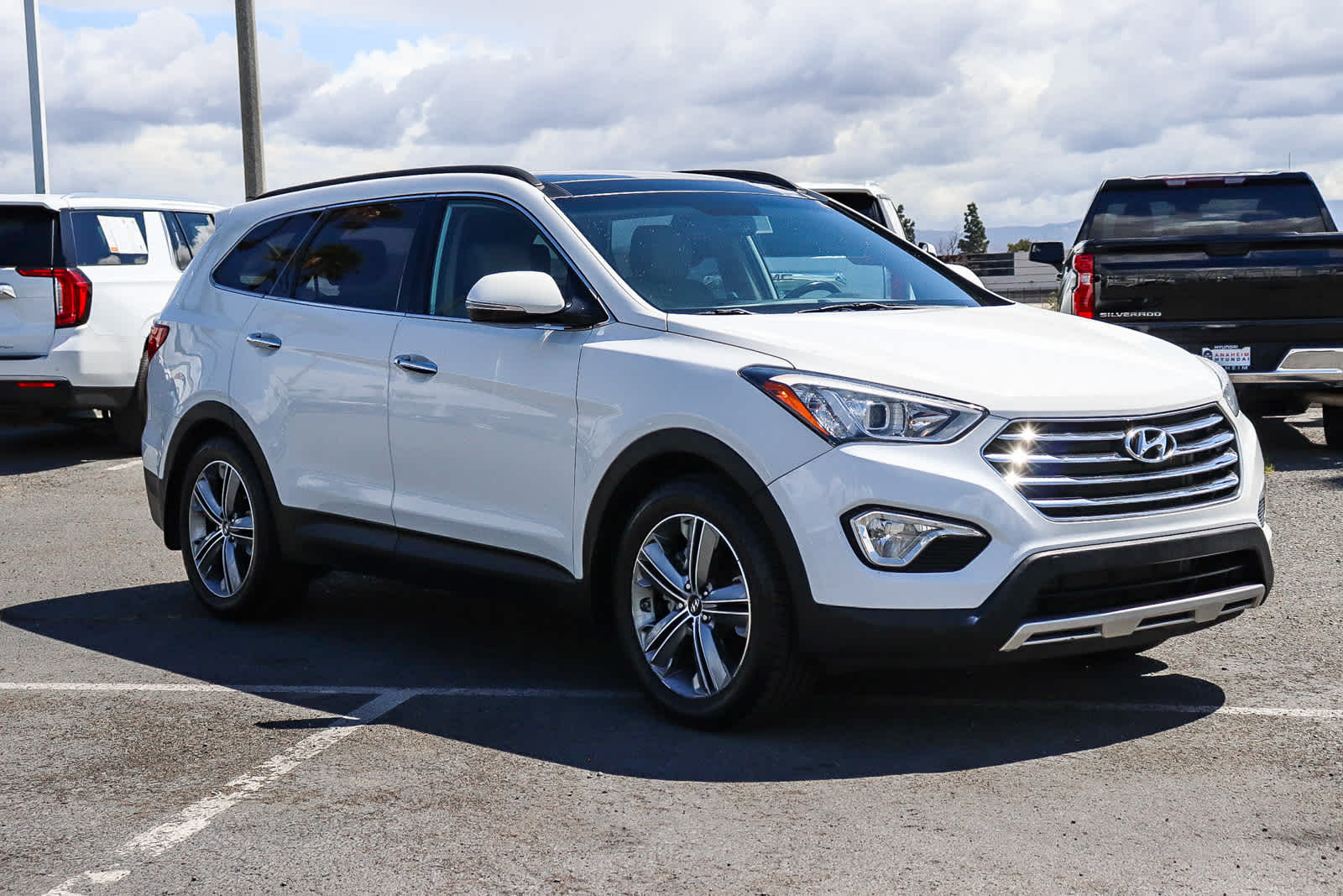 2016 Hyundai Santa Fe Limited photo 2
