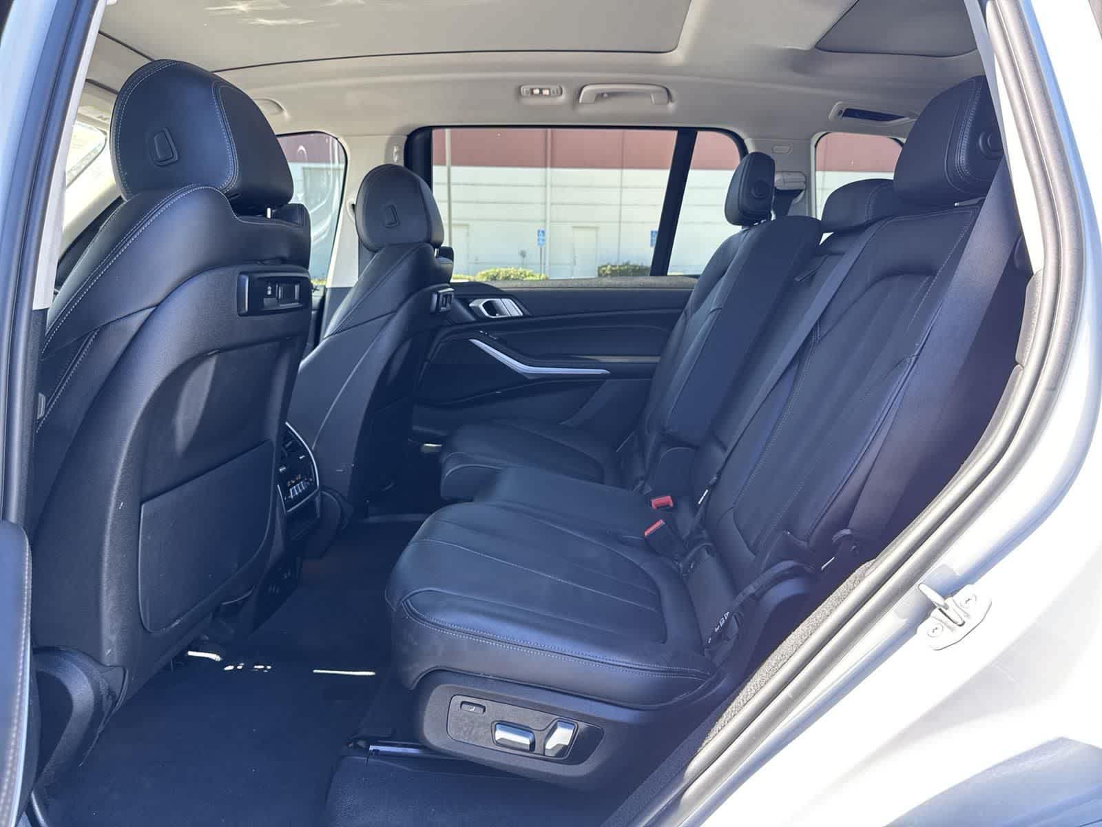 Thumbnail: 2022 BMW X7 - 35