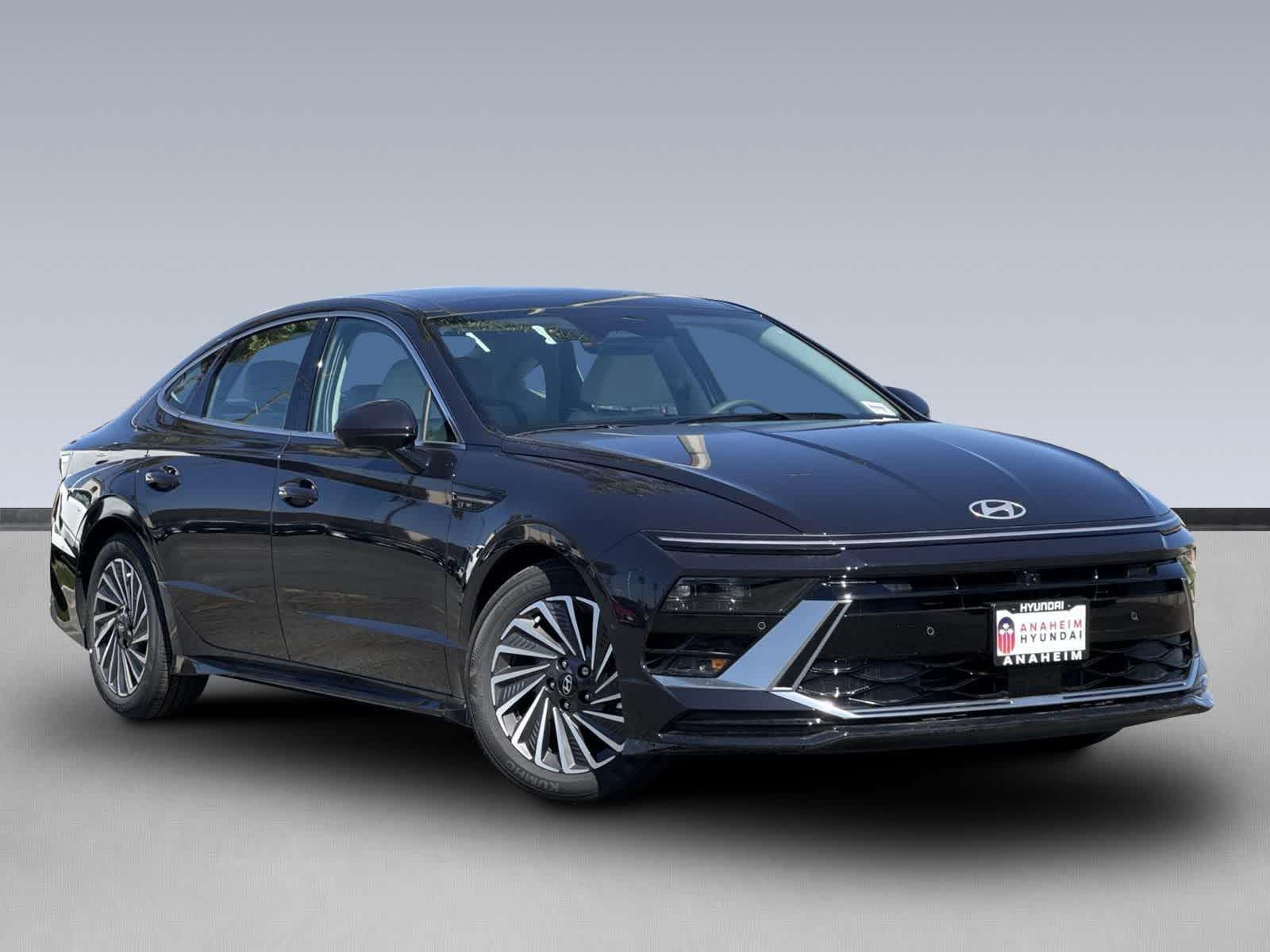 2025 Hyundai Sonata Hybrid Sedan 