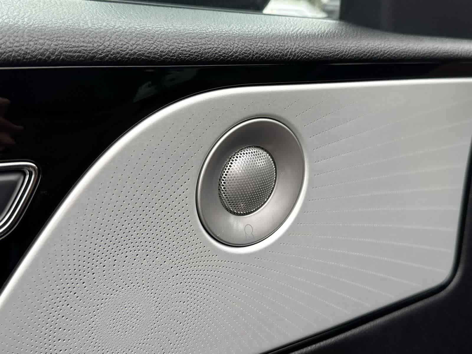 Thumbnail: 2023 Lincoln Aviator - 22