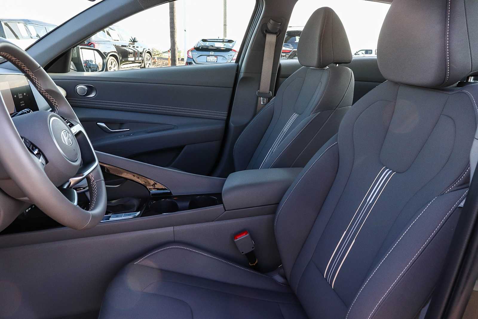 Thumbnail: 2025 Hyundai Elantra - 21