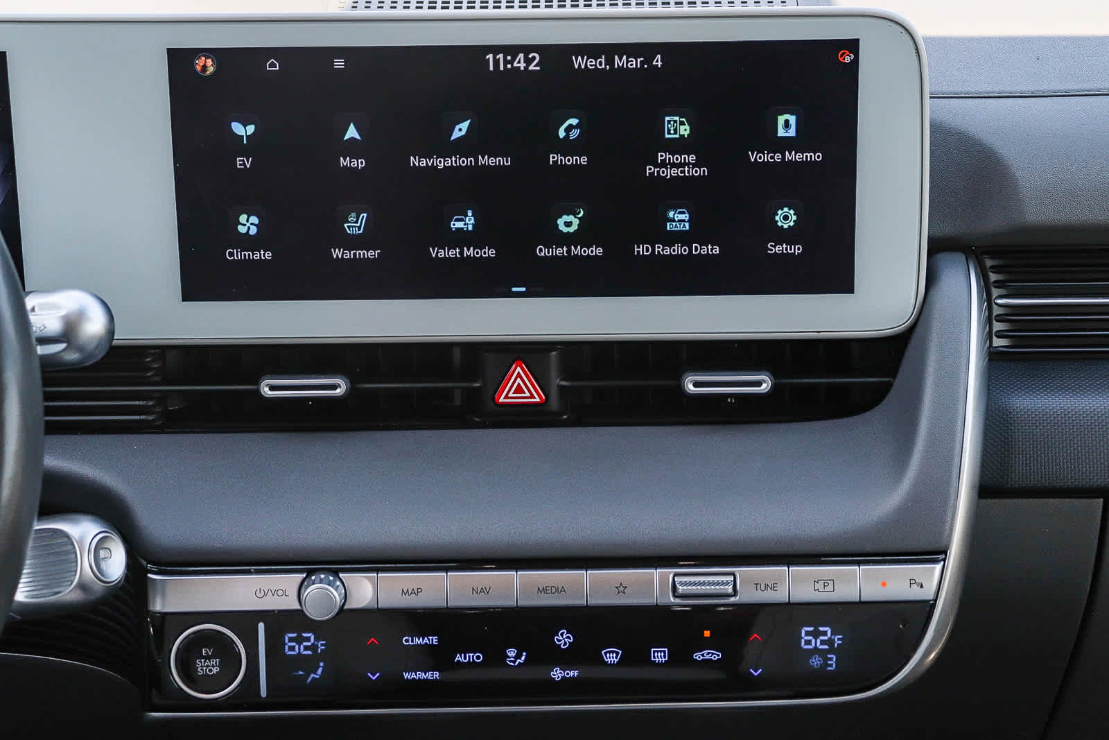 Thumbnail: 2022 Hyundai Ioniq 5 - 13