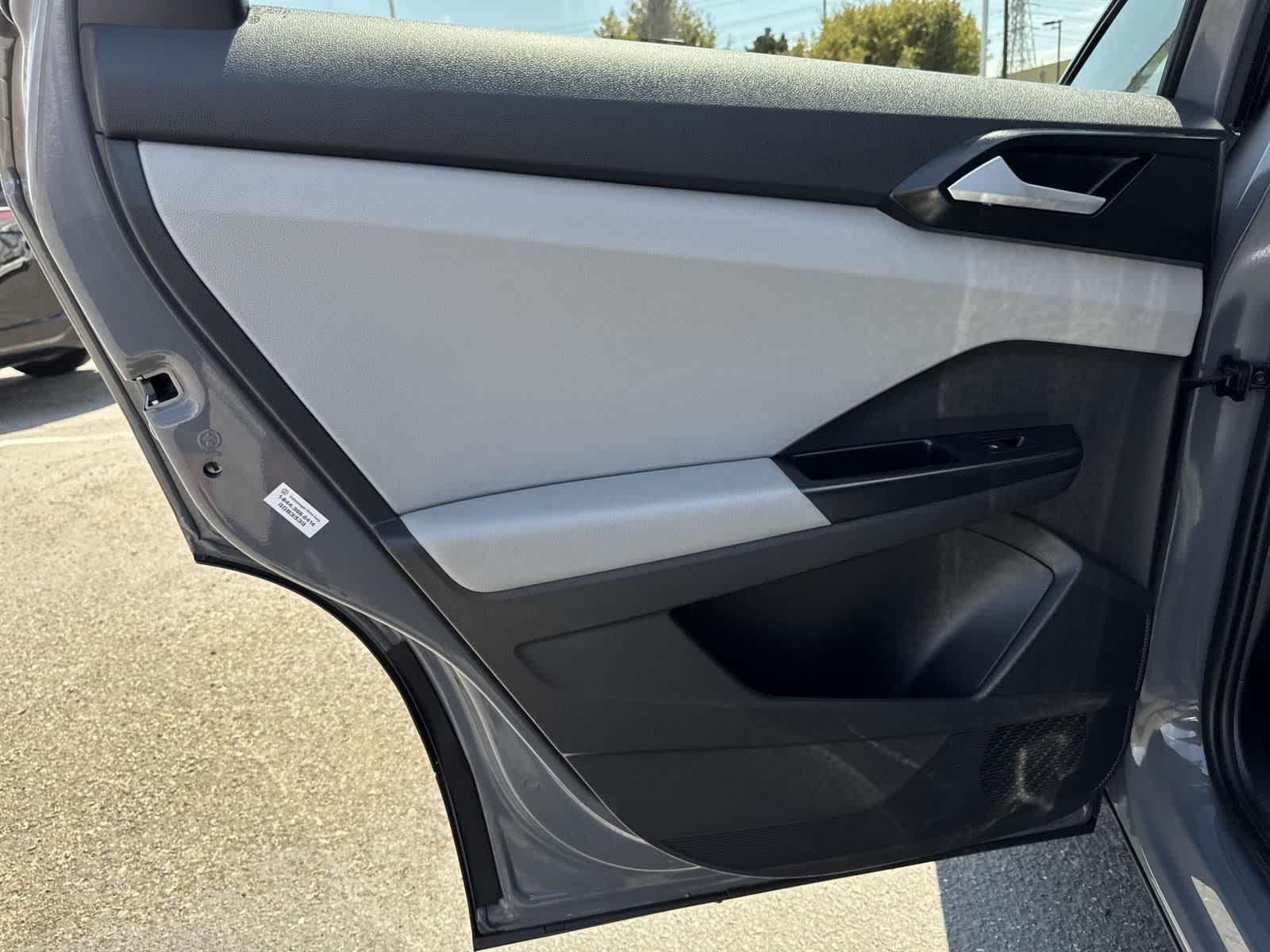 Thumbnail: 2022 Volkswagen Taos - 22