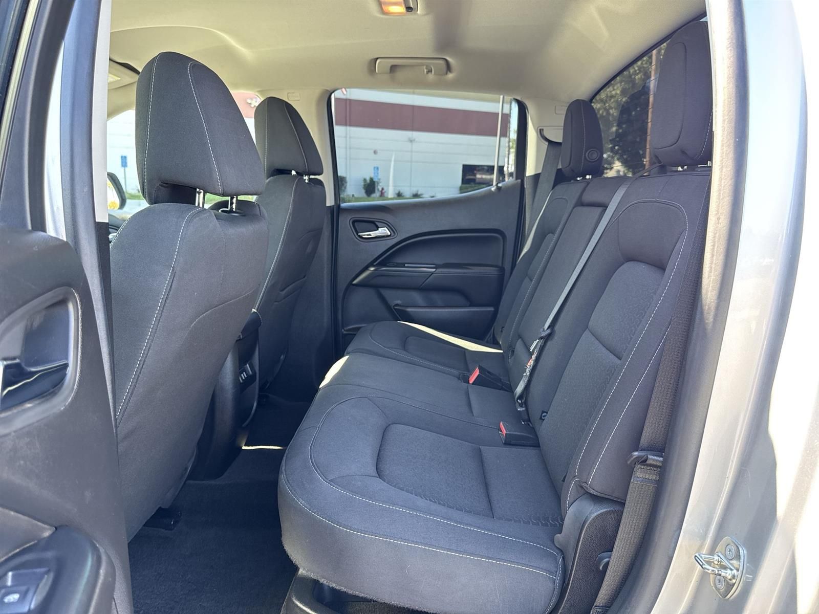 Thumbnail: 2018 GMC Canyon - 25