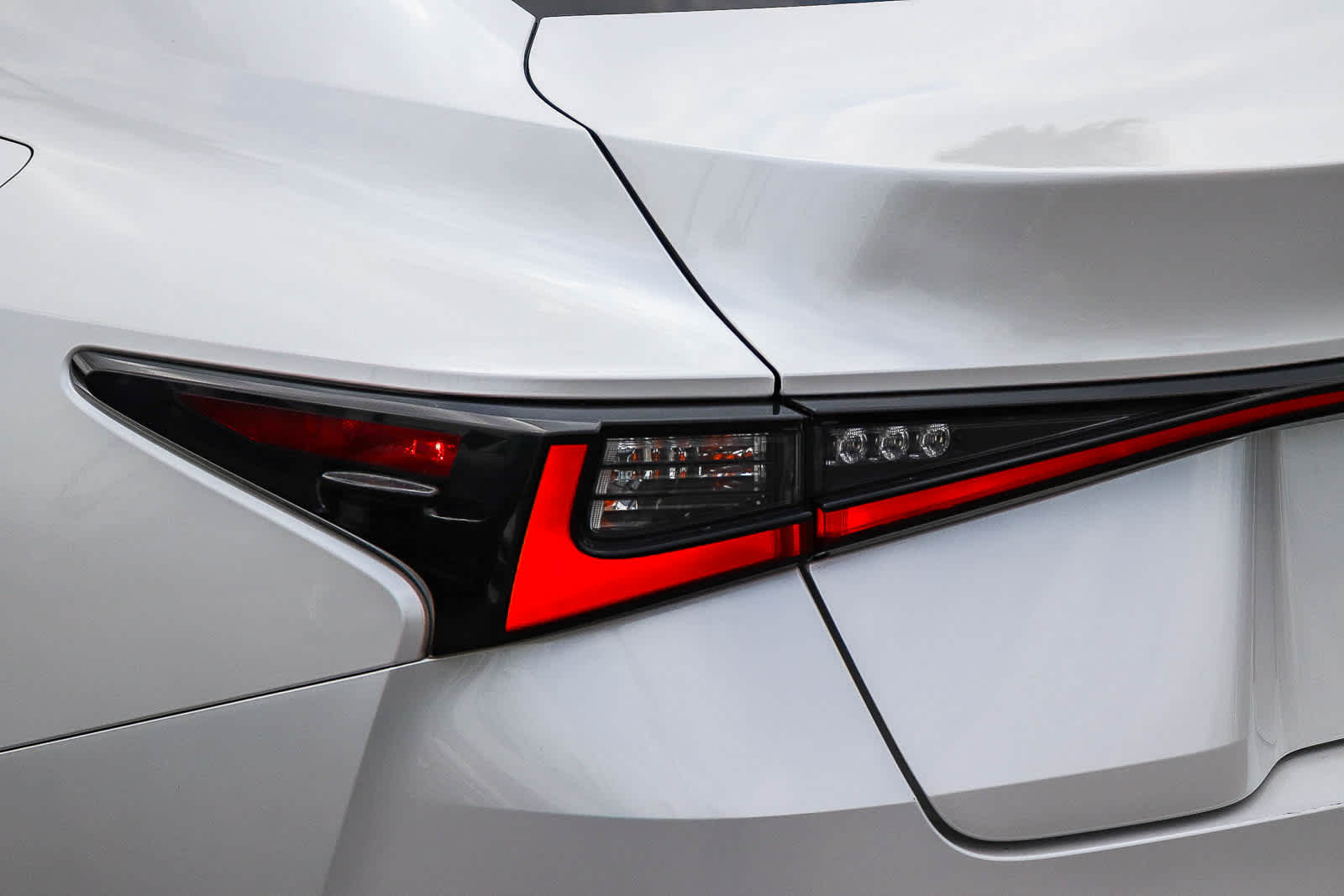 Thumbnail: 2021 Lexus IS - 9
