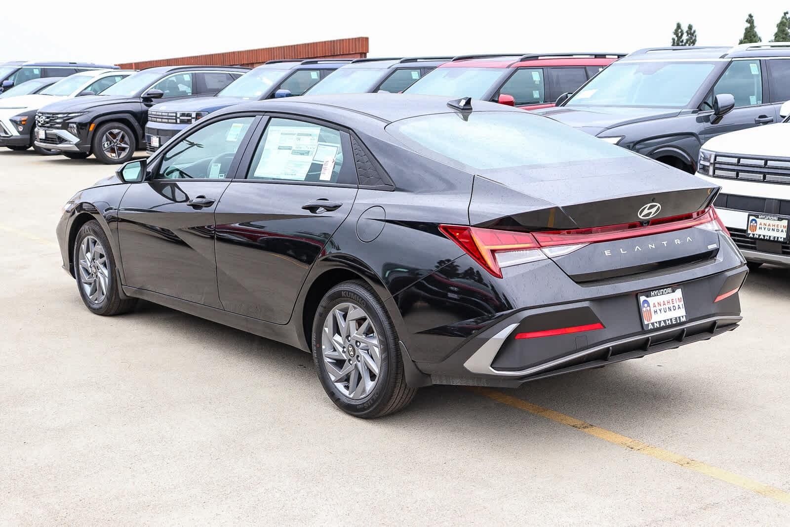 Thumbnail: 2026 Hyundai Elantra - 8