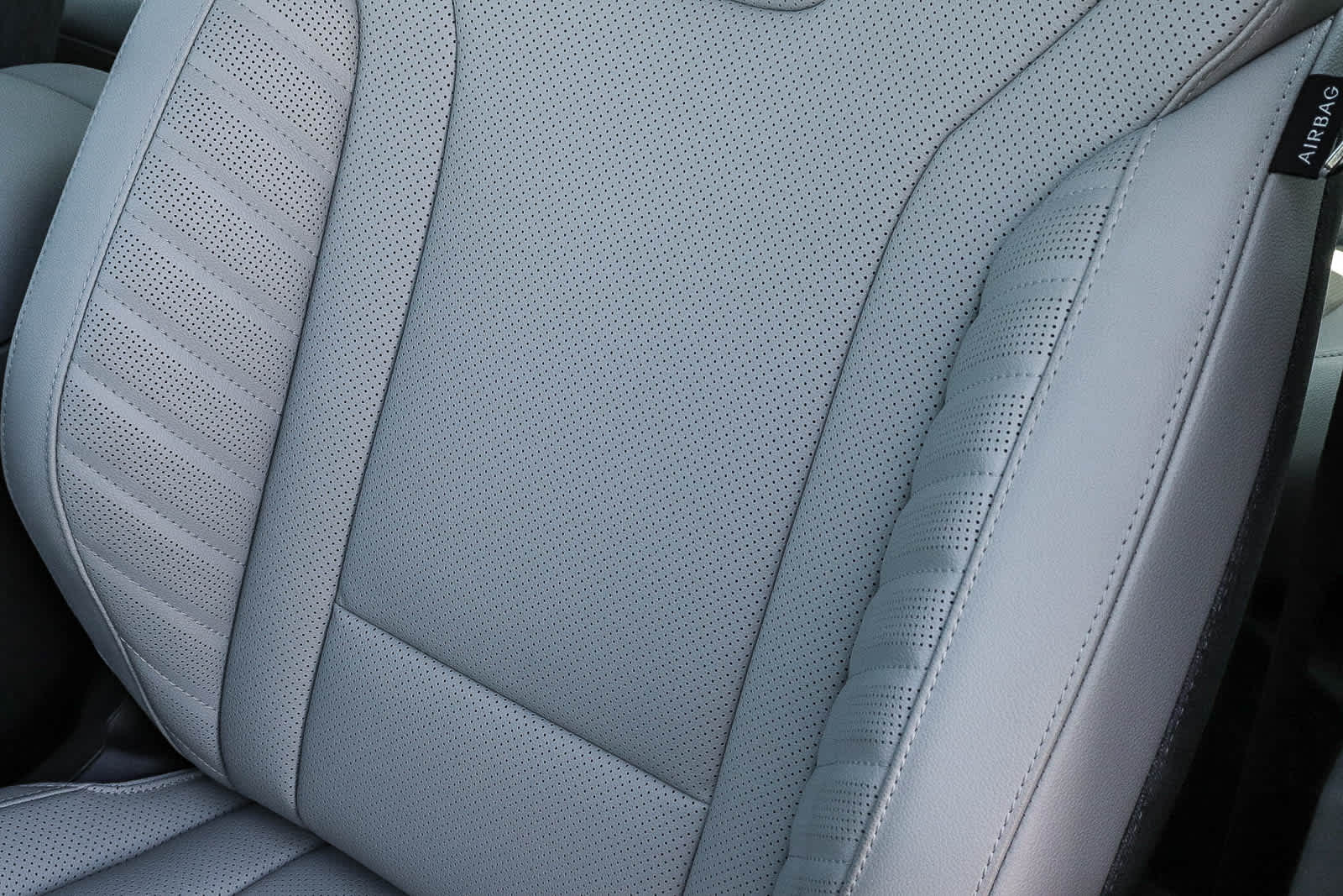 2026 Hyundai Elantra Limited - Photo 28