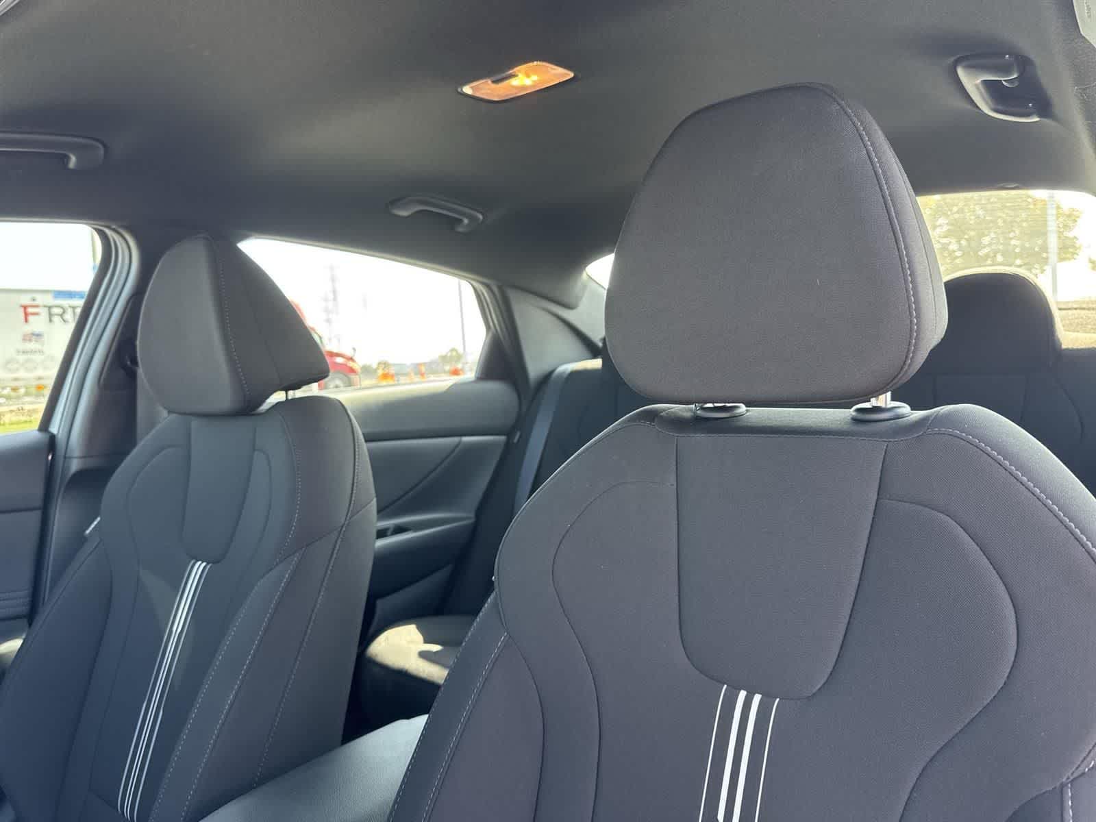 Thumbnail: 2025 Hyundai Elantra - 23