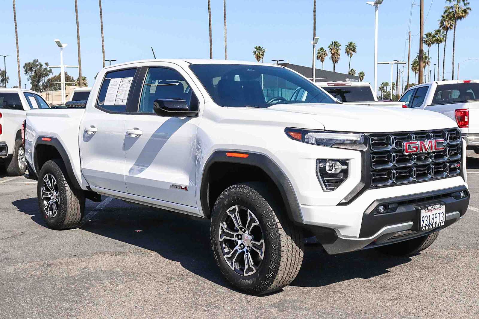 Thumbnail: 2023 GMC Canyon - 3