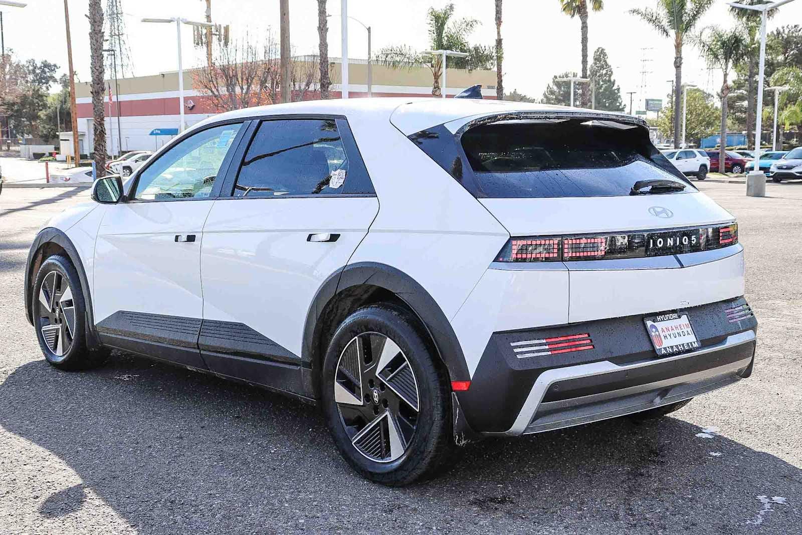 Thumbnail: 2026 Hyundai Ioniq 5 - 8