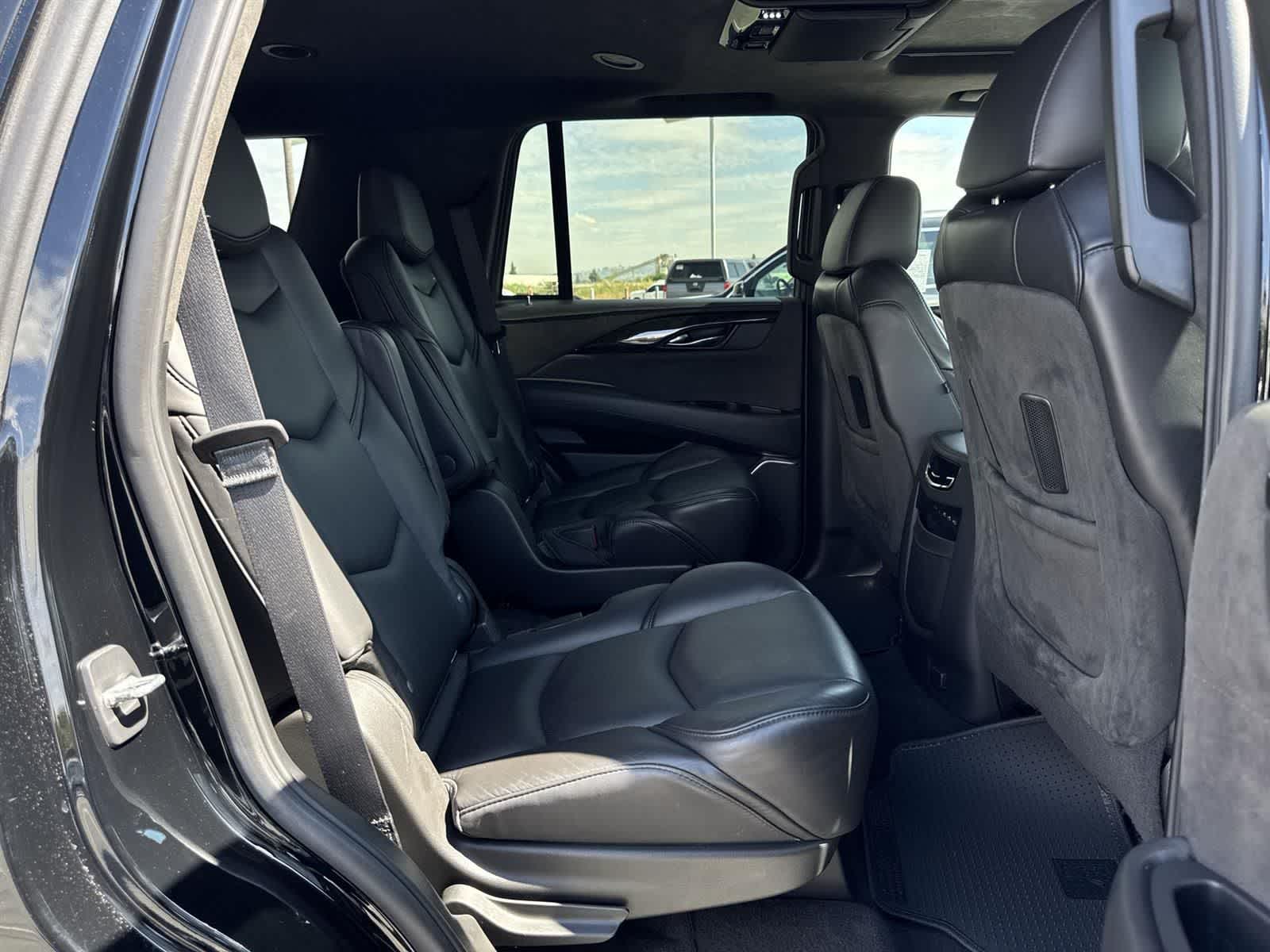 Thumbnail: 2020 Cadillac Escalade - 39
