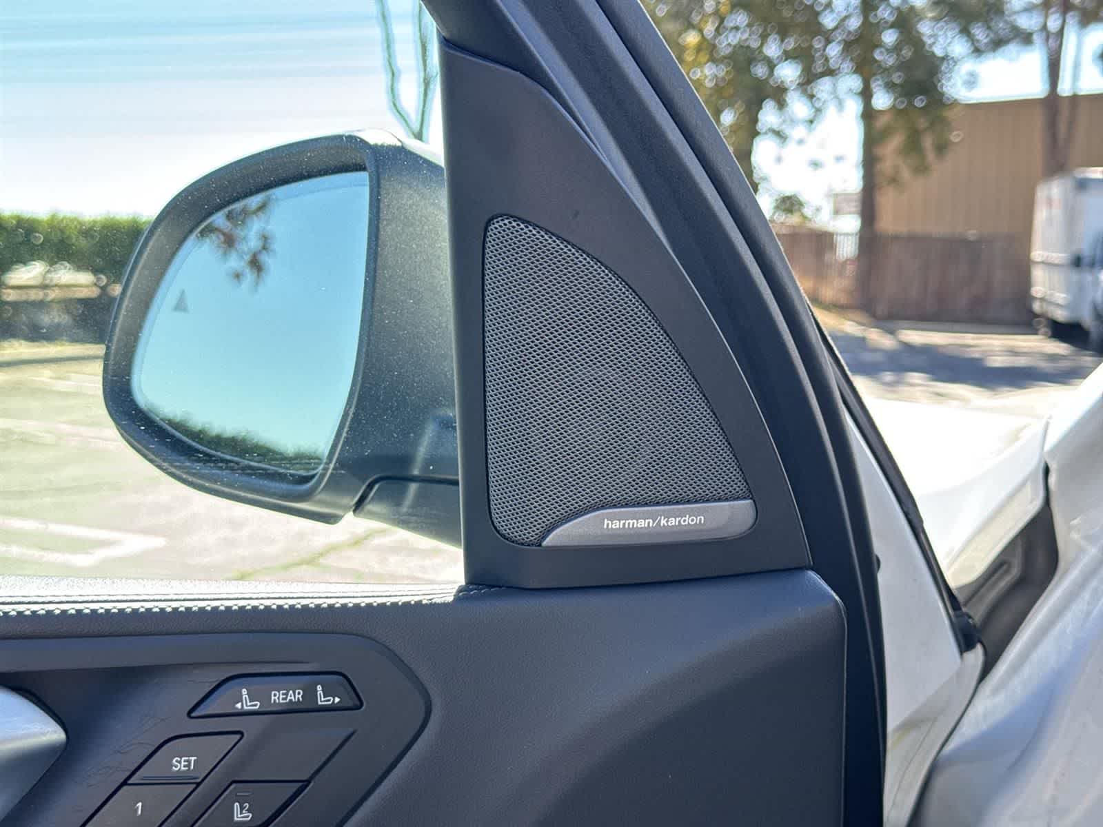 Thumbnail: 2023 BMW X7 - 22