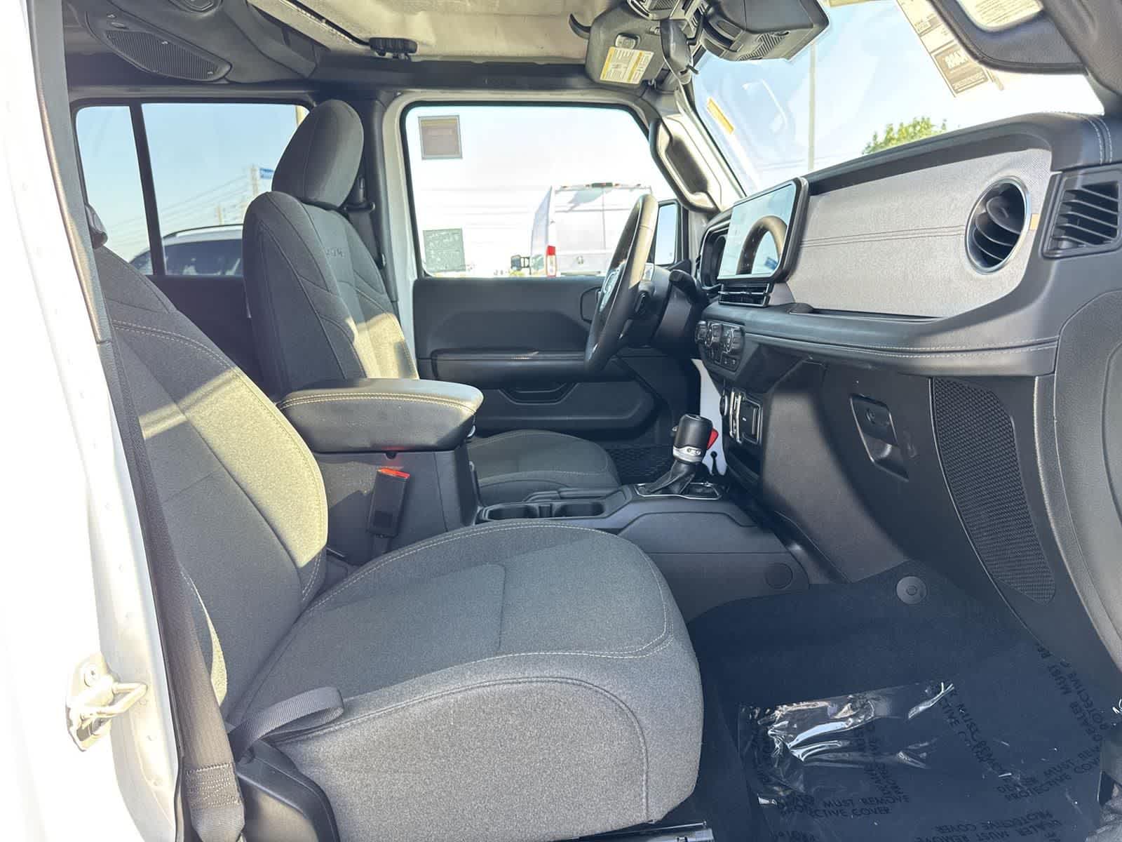 Thumbnail: 2024 Jeep Wrangler - 36