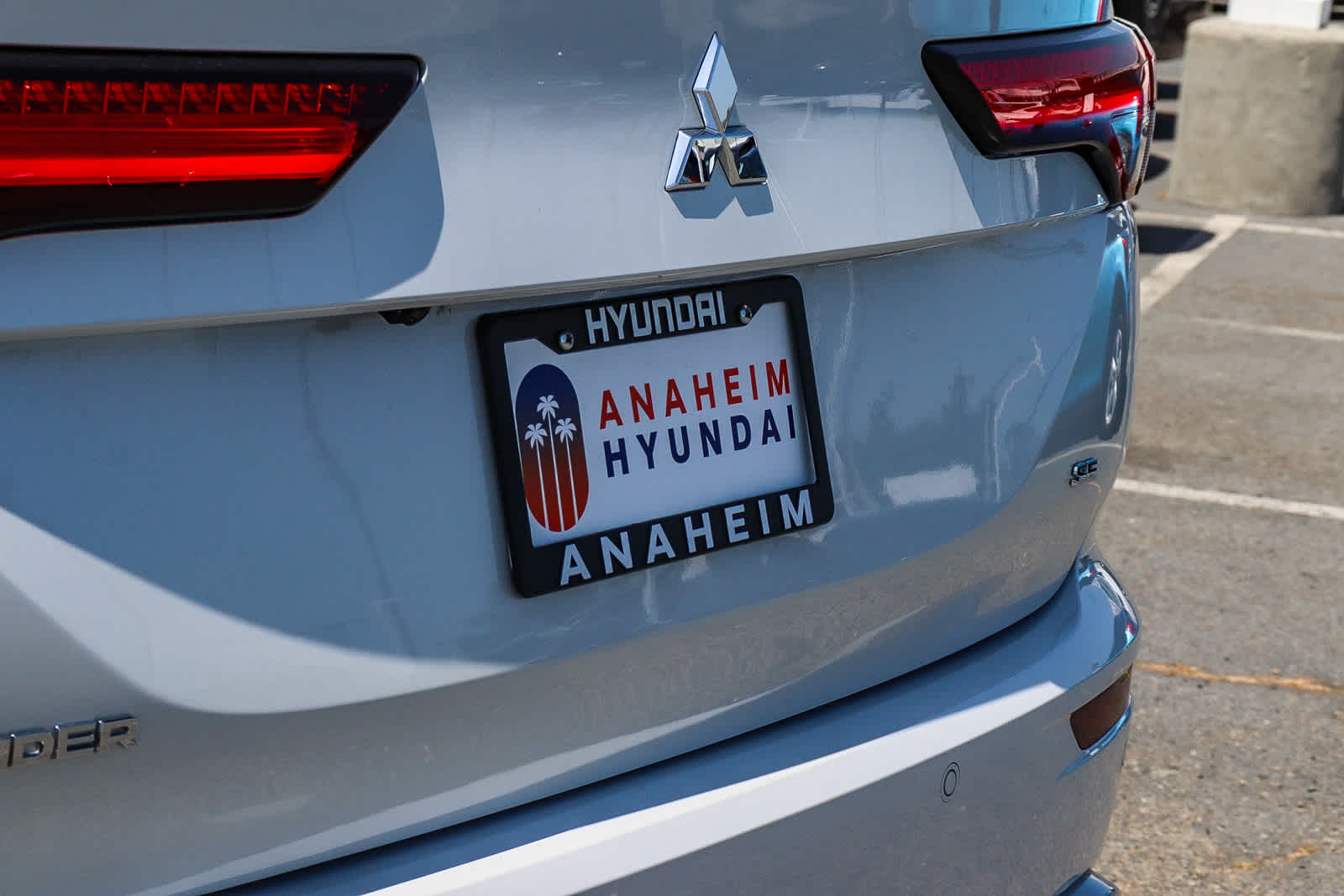 Thumbnail: 2024 Mitsubishi Outlander - 12