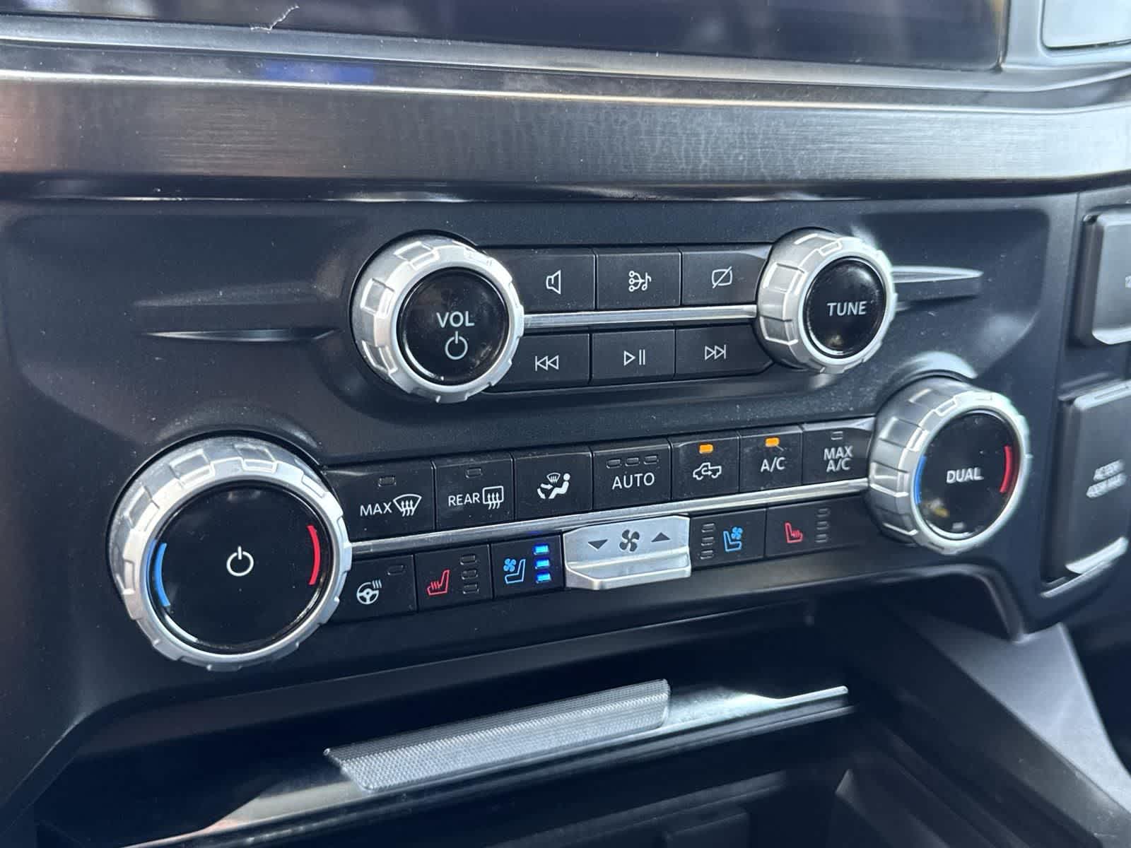 Thumbnail: 2023 Ford Econoline - 14