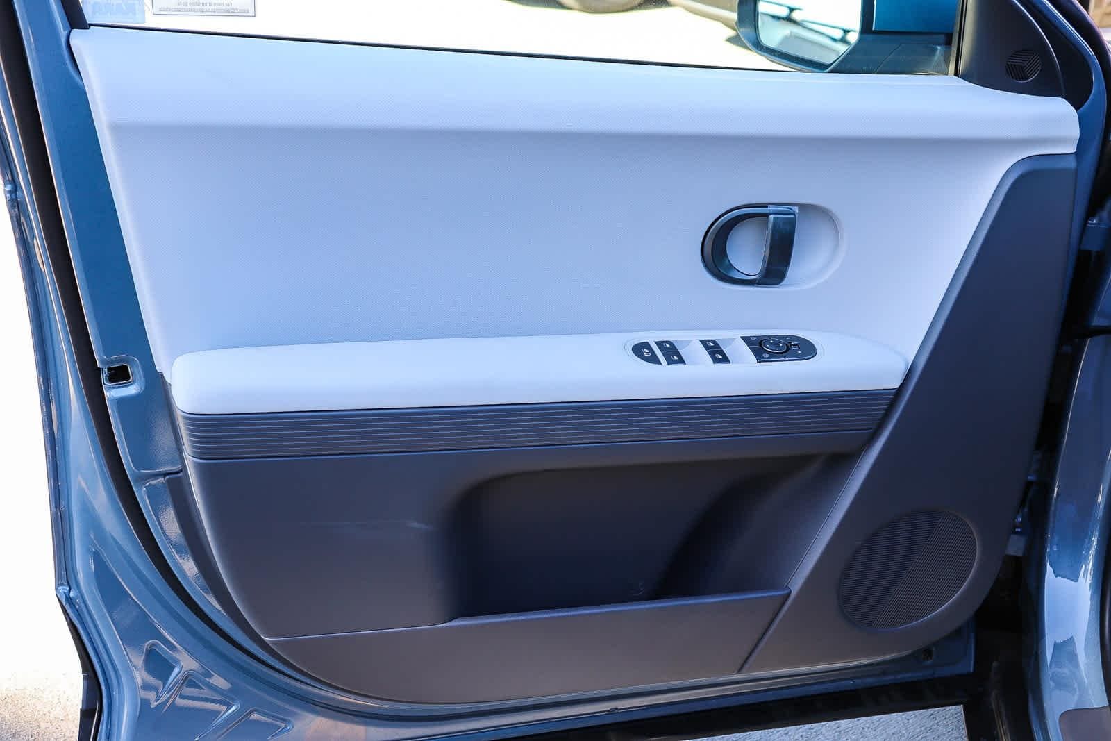 Thumbnail: 2026 Hyundai Ioniq 5 - 25