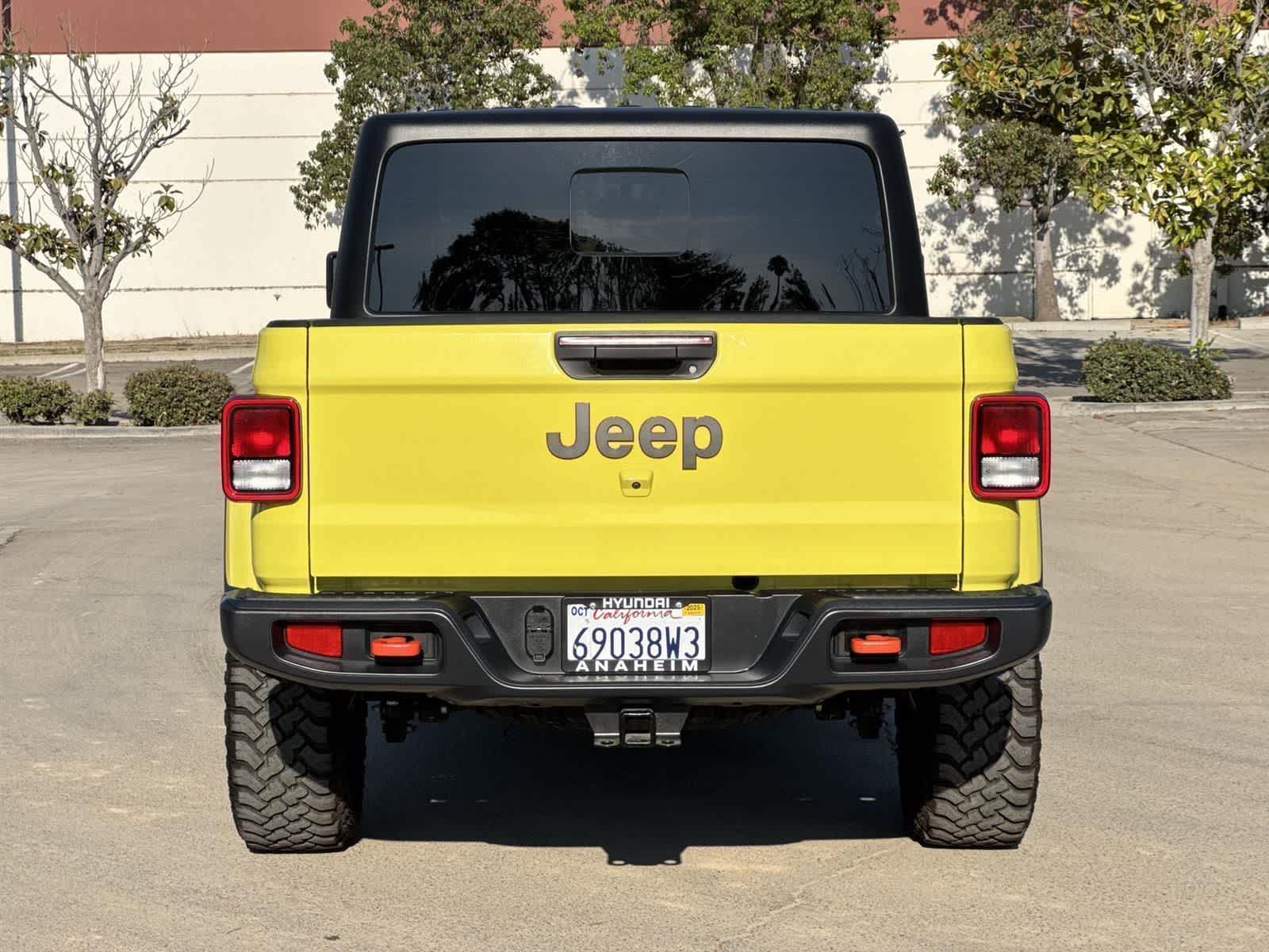 Thumbnail: 2023 Jeep Gladiator - 4