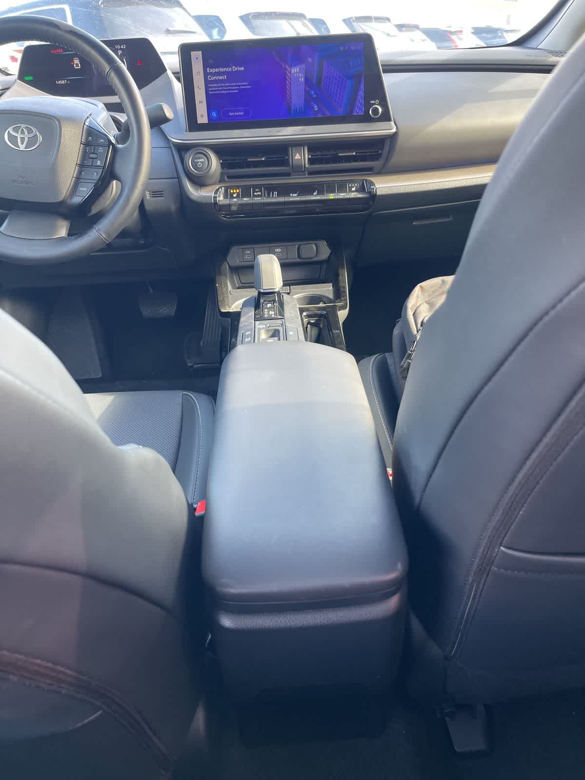 Thumbnail: 2024 Toyota Prius - 12