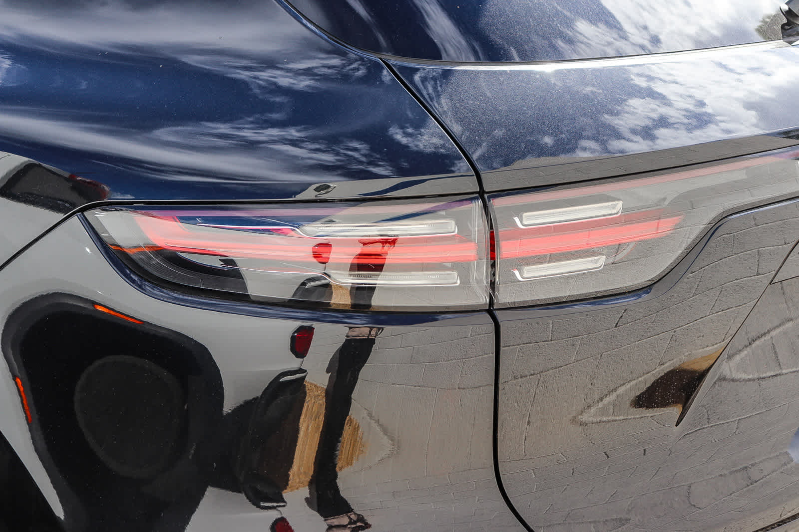 Thumbnail: 2021 Porsche Cayenne - 7