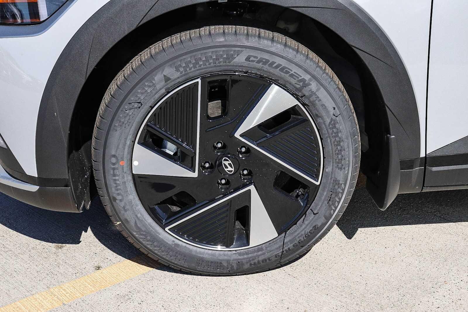 Thumbnail: 2026 Hyundai Ioniq 5 - 12