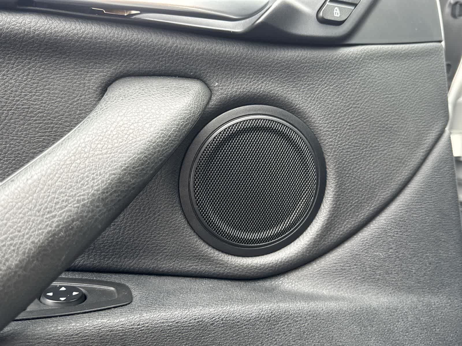 Thumbnail: 2022 BMW X2 - 22