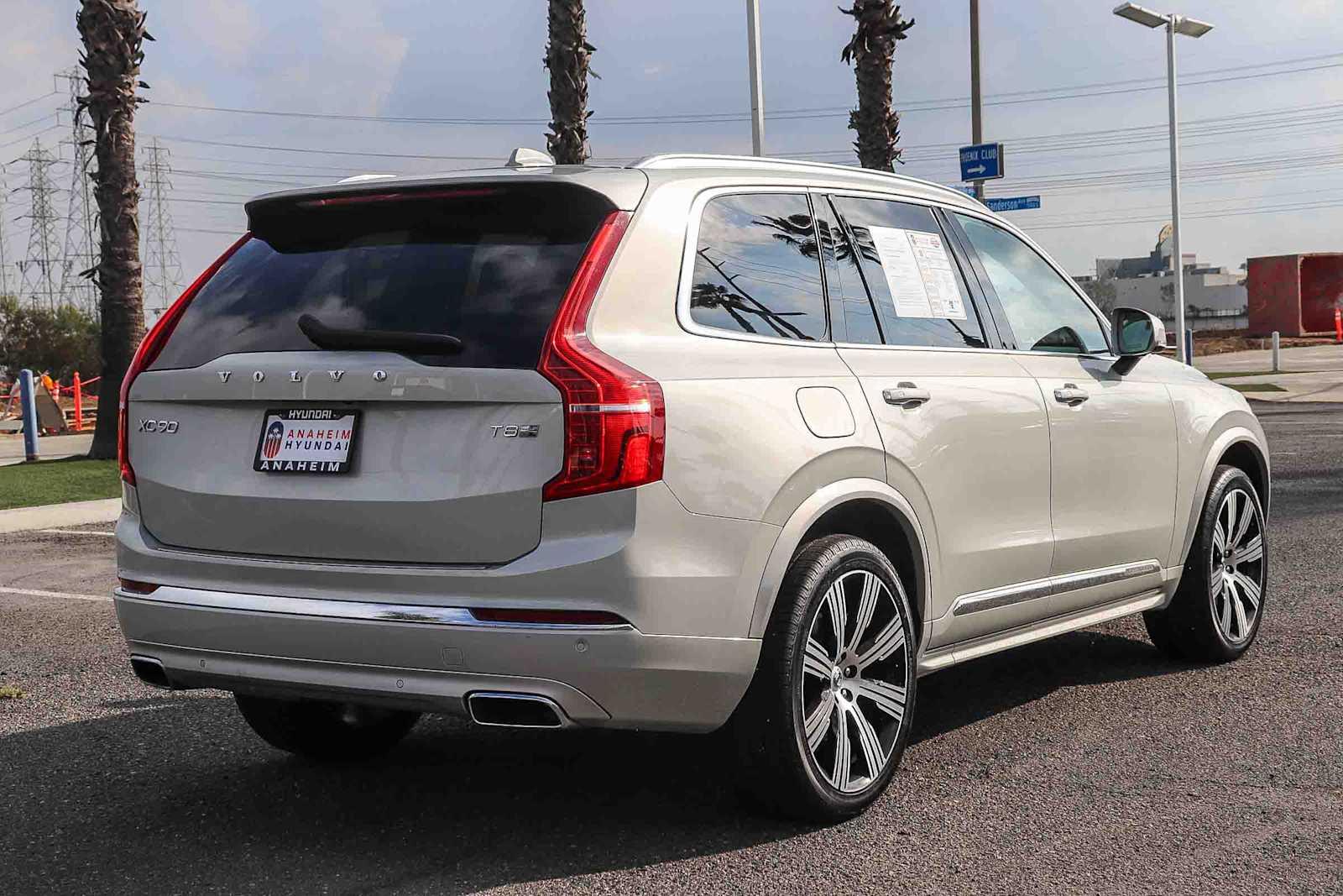Thumbnail: 2020 Volvo XC90 - 6