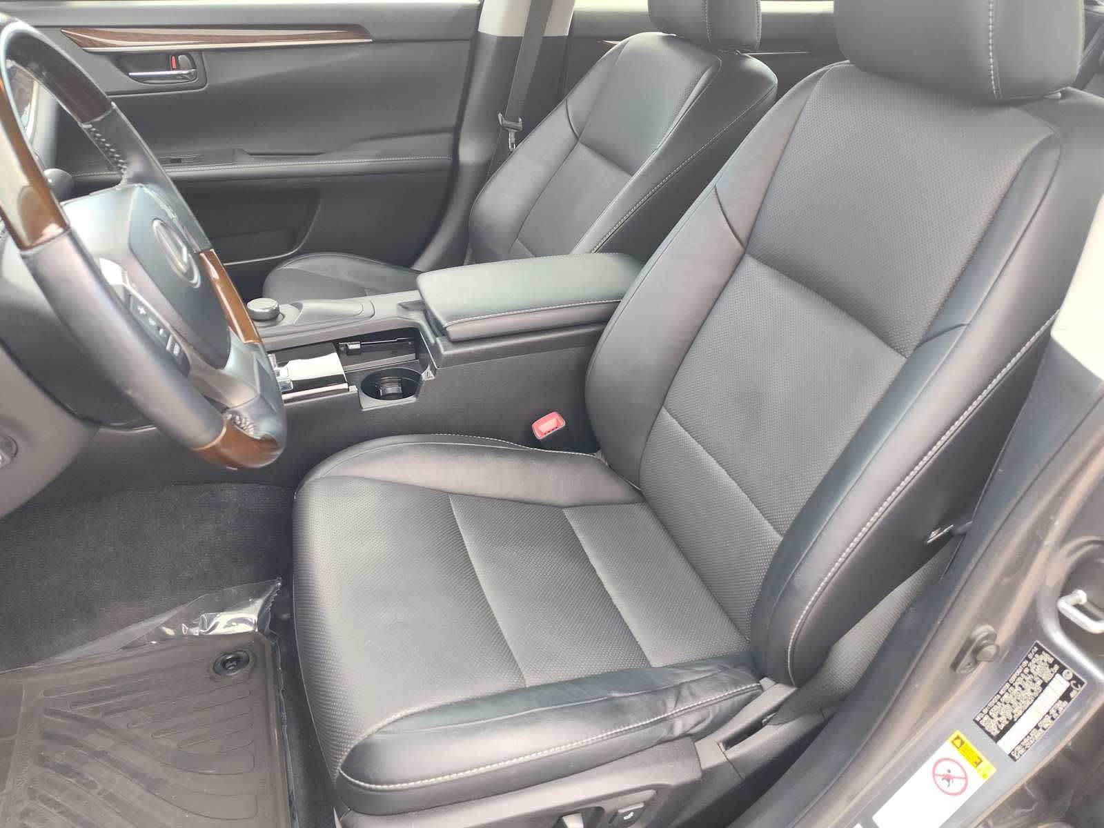 Thumbnail: 2014 Lexus ES - 19