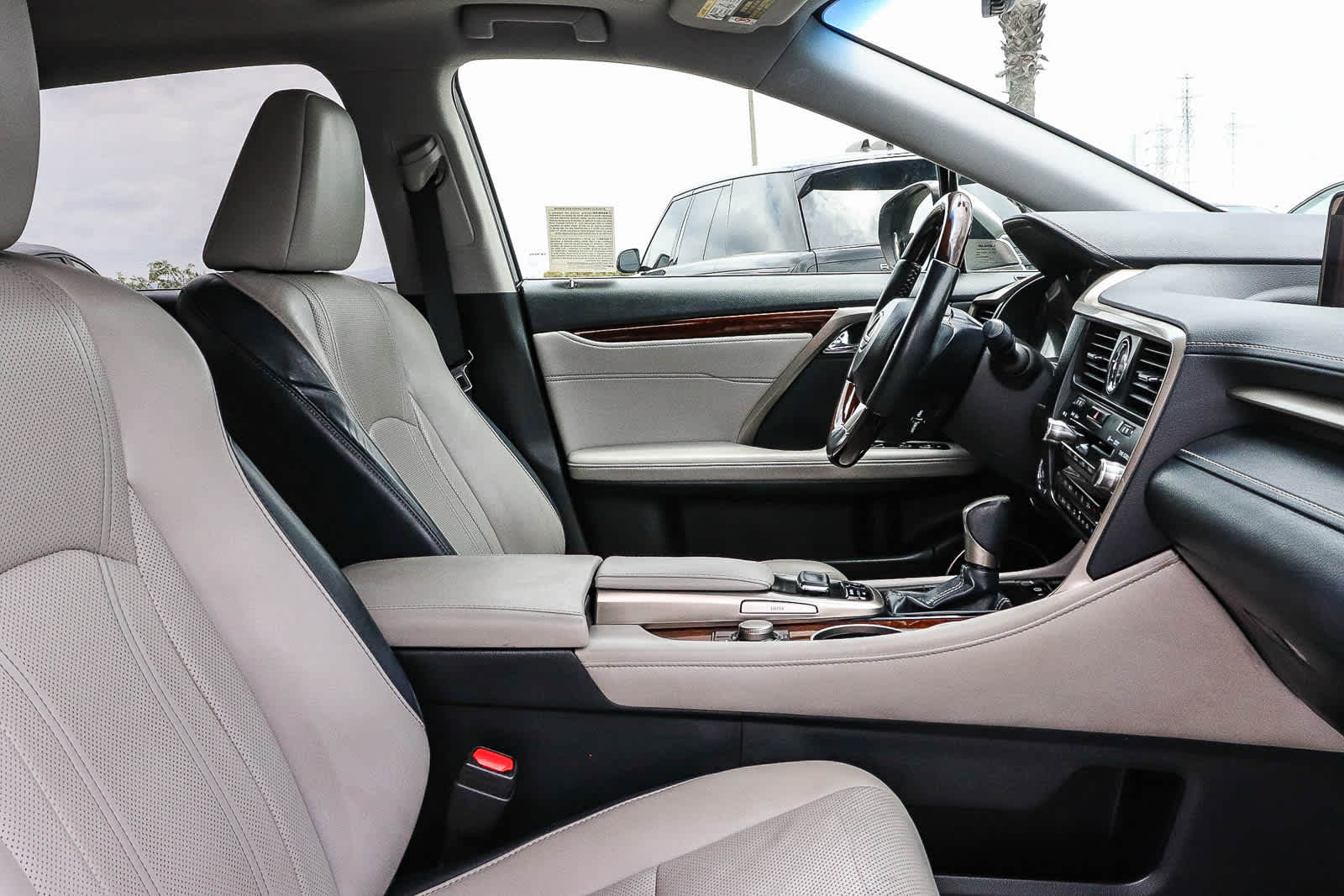 Thumbnail: 2017 Lexus RX - 27