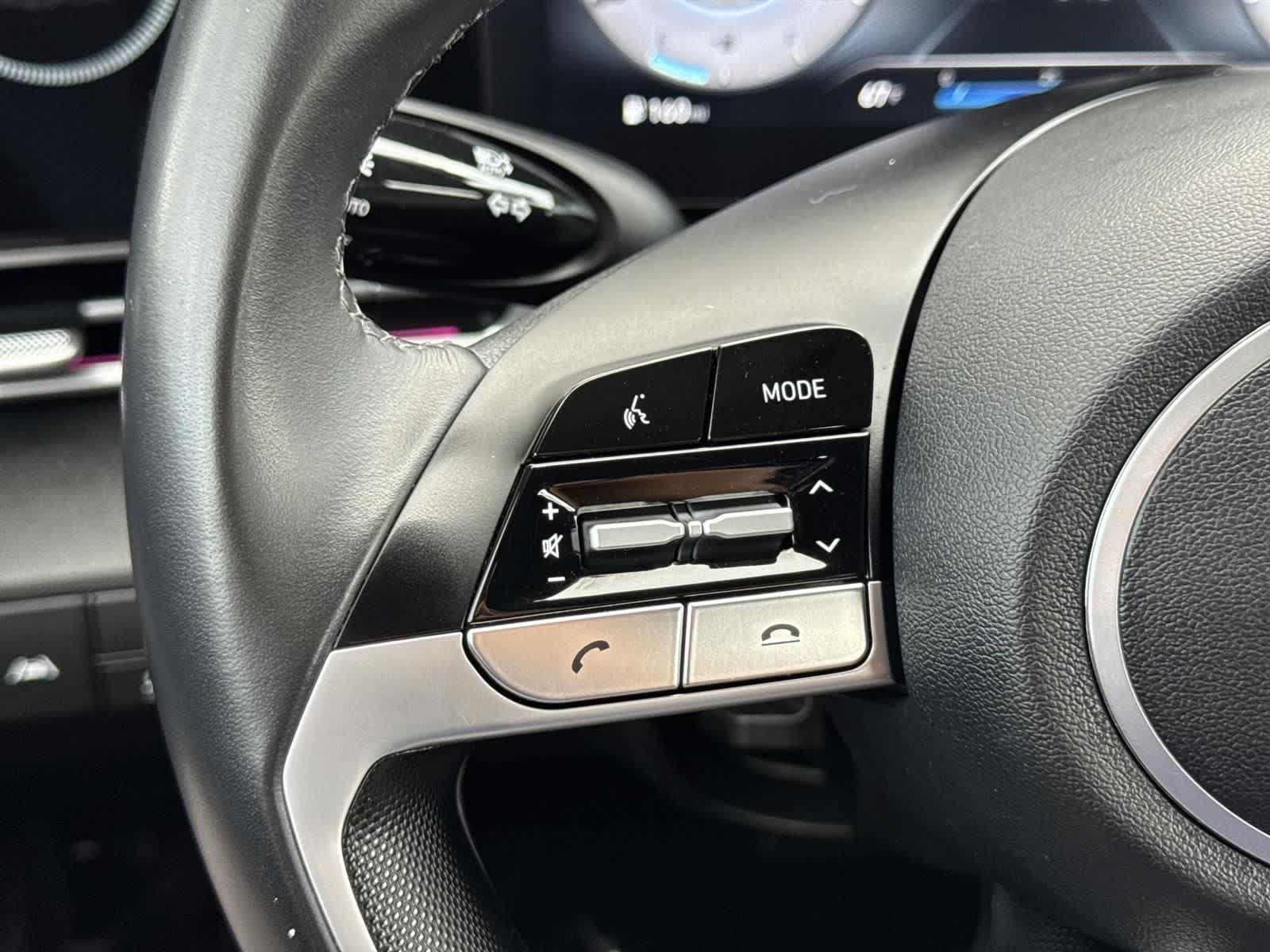 Thumbnail: 2023 Hyundai Elantra - 11