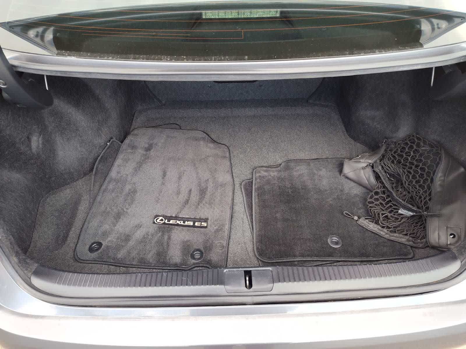 Thumbnail: 2014 Lexus ES - 15