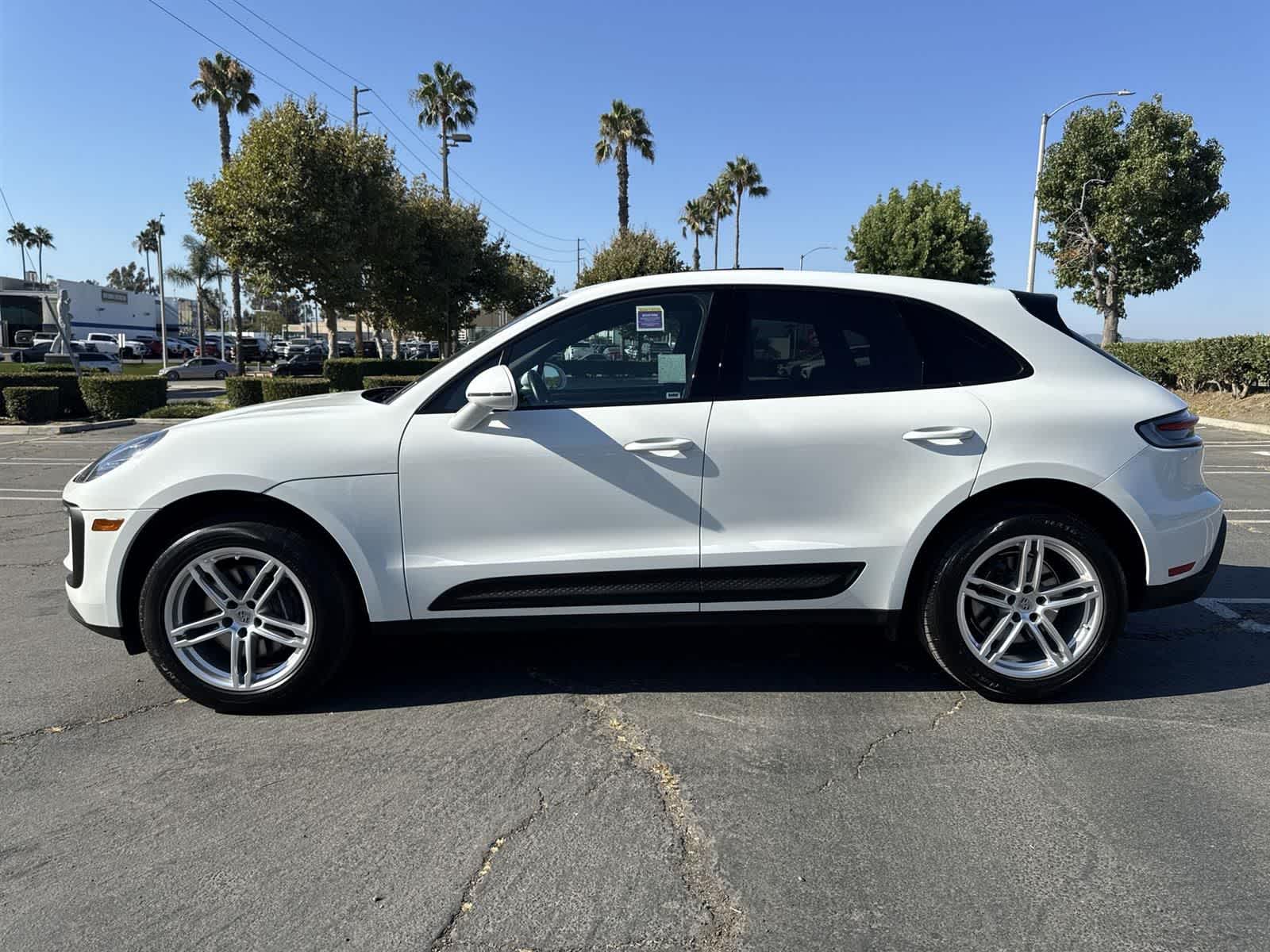 Thumbnail: 2024 Porsche Macan - 5