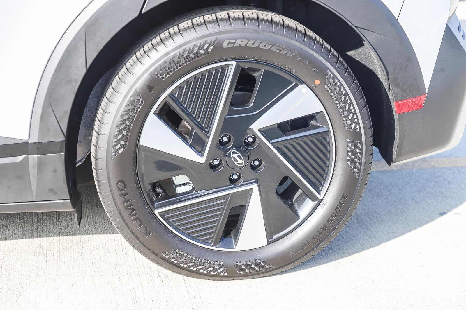 Thumbnail: 2026 Hyundai Ioniq 5 - 12