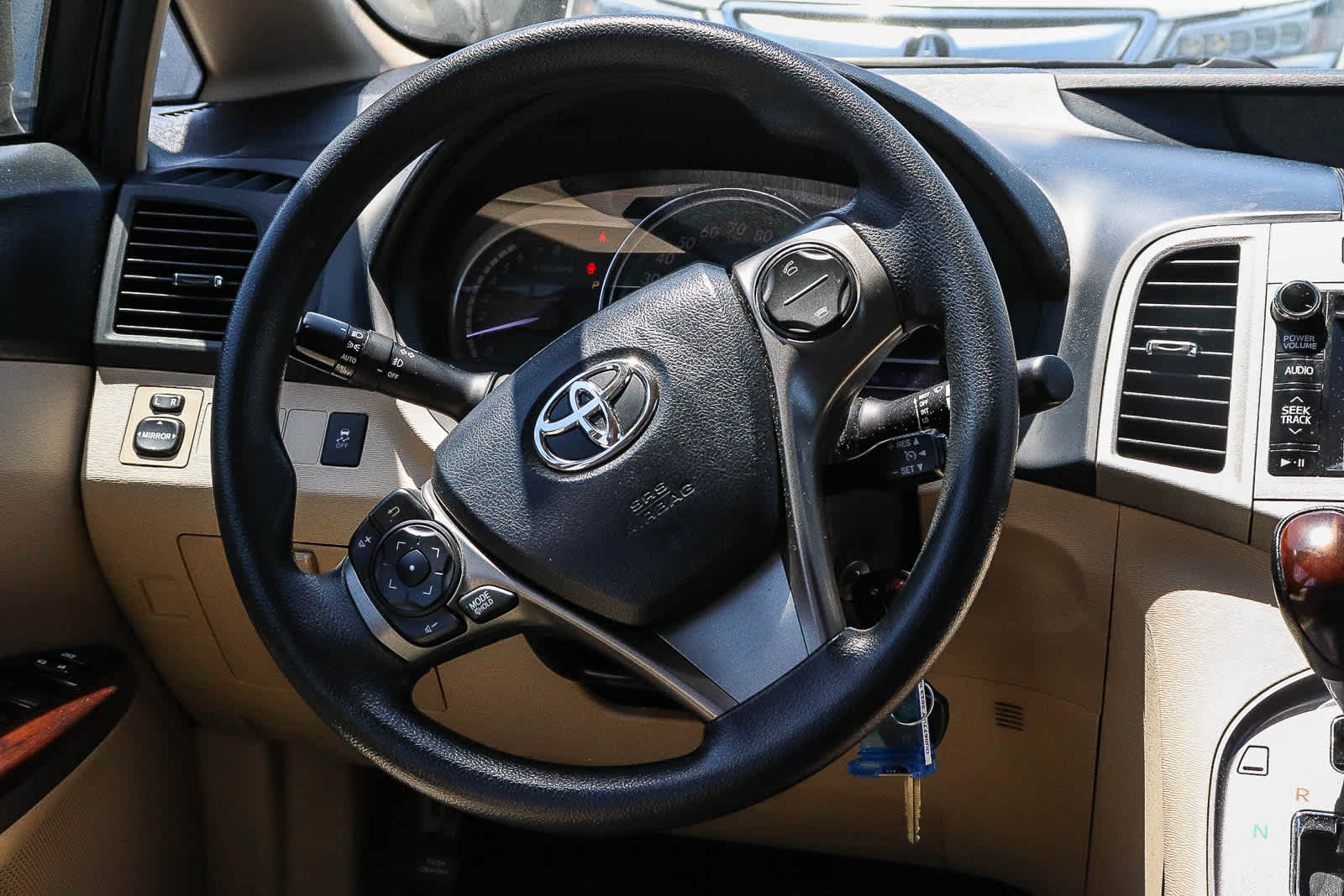 Thumbnail: 2013 Toyota Venza - 21