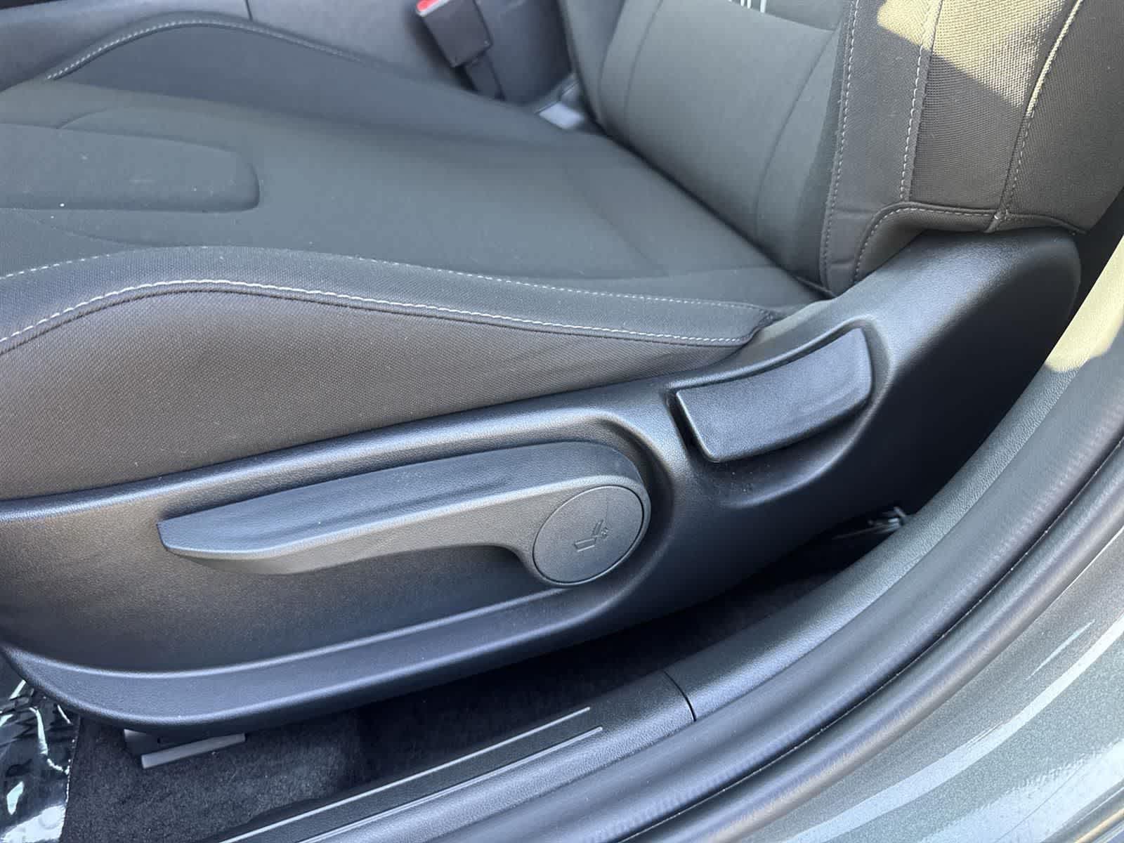 Thumbnail: 2025 Hyundai Elantra - 23