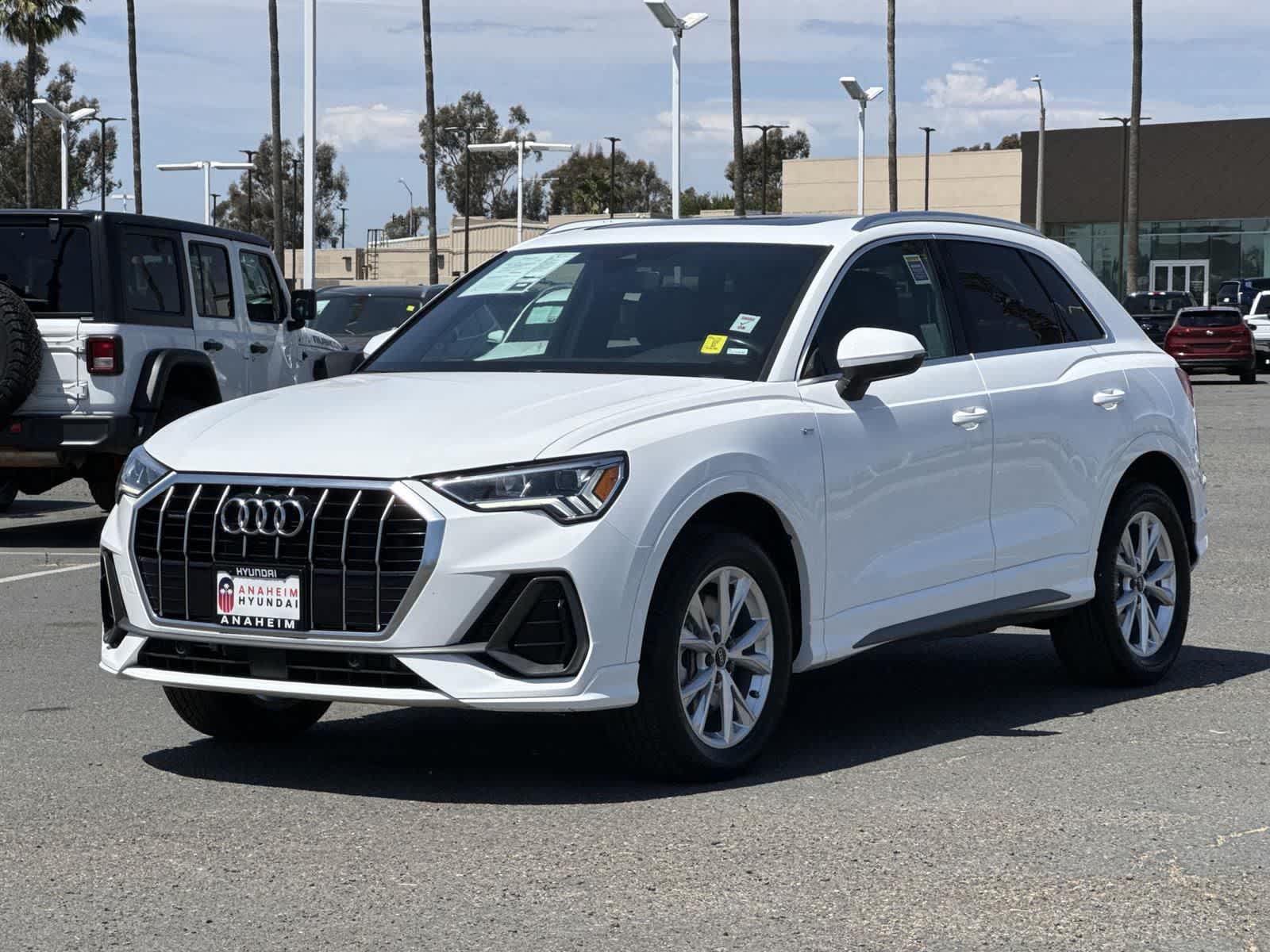 Thumbnail: 2024 Audi Q3 - 6