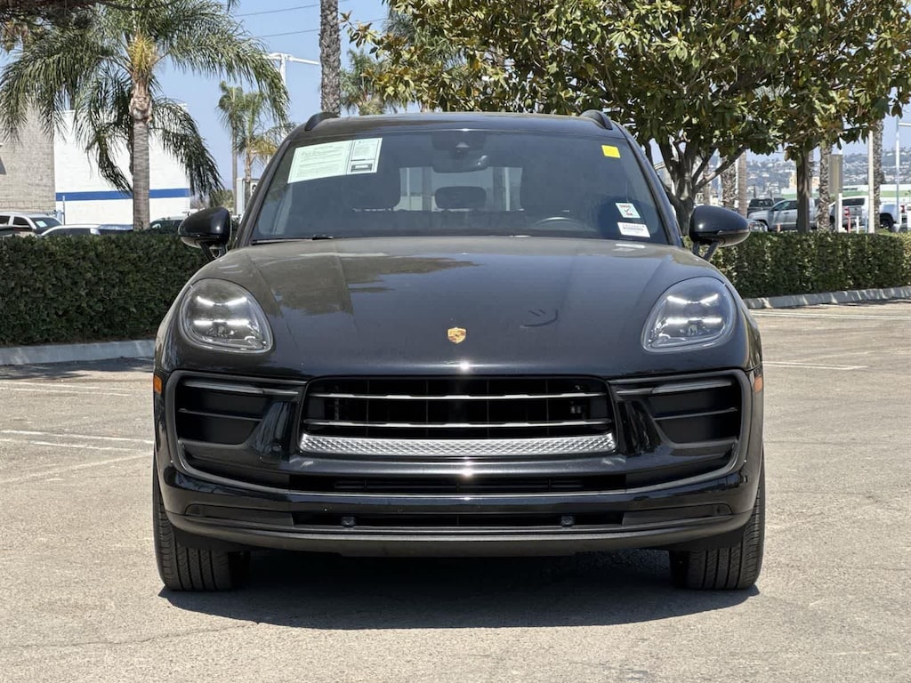 Used 2022 Porsche Macan Base SUV