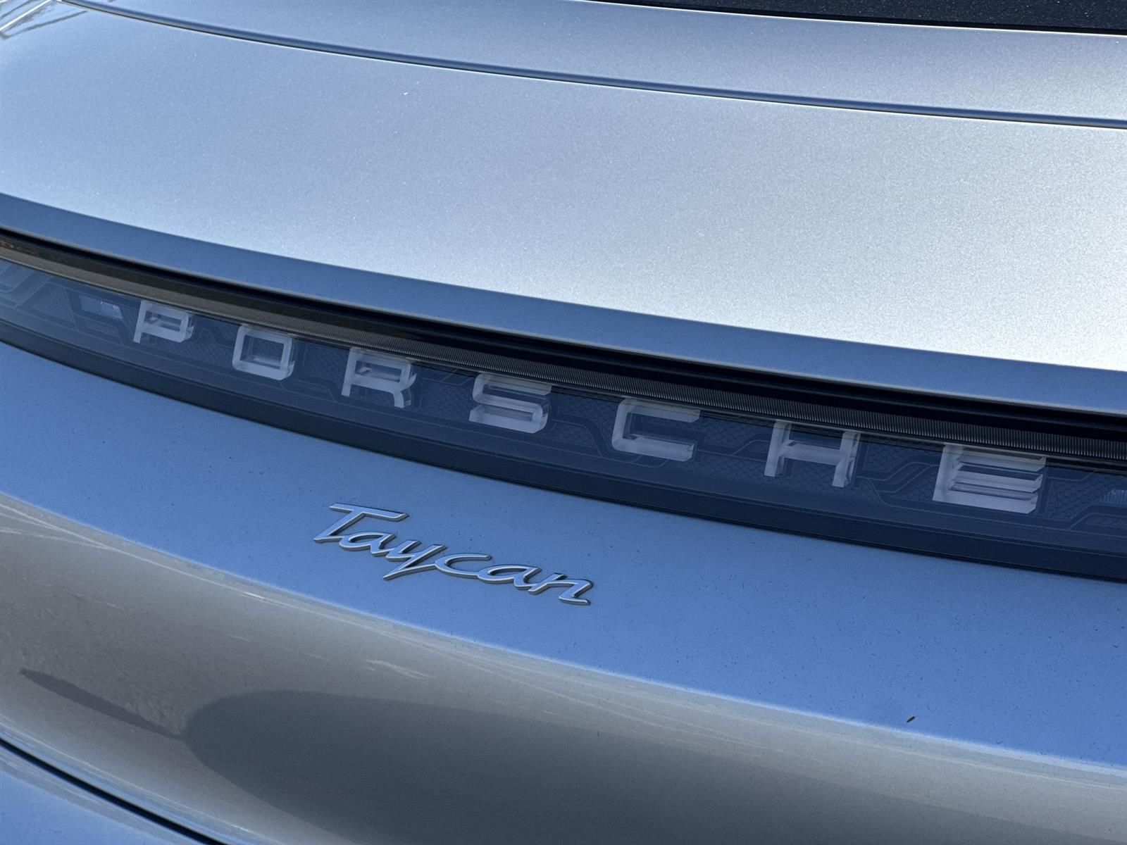 Thumbnail: 2021 Porsche Taycan - 35