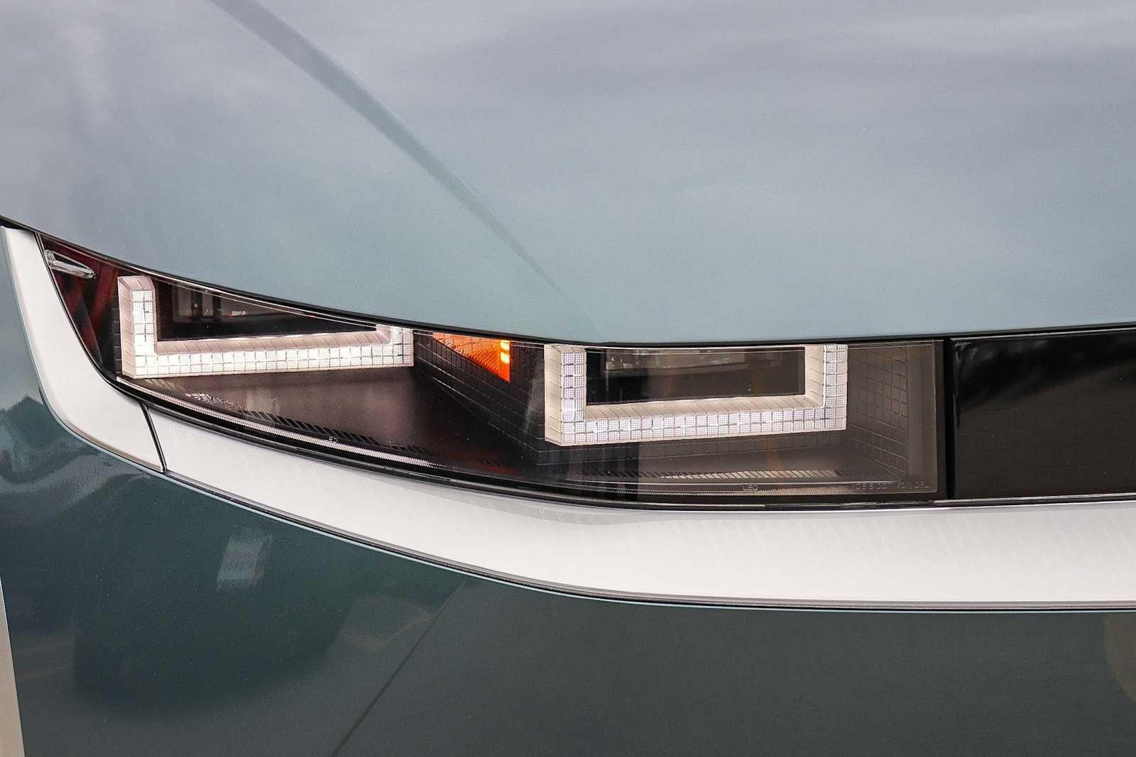 Thumbnail: 2026 Hyundai Ioniq 5 - 4