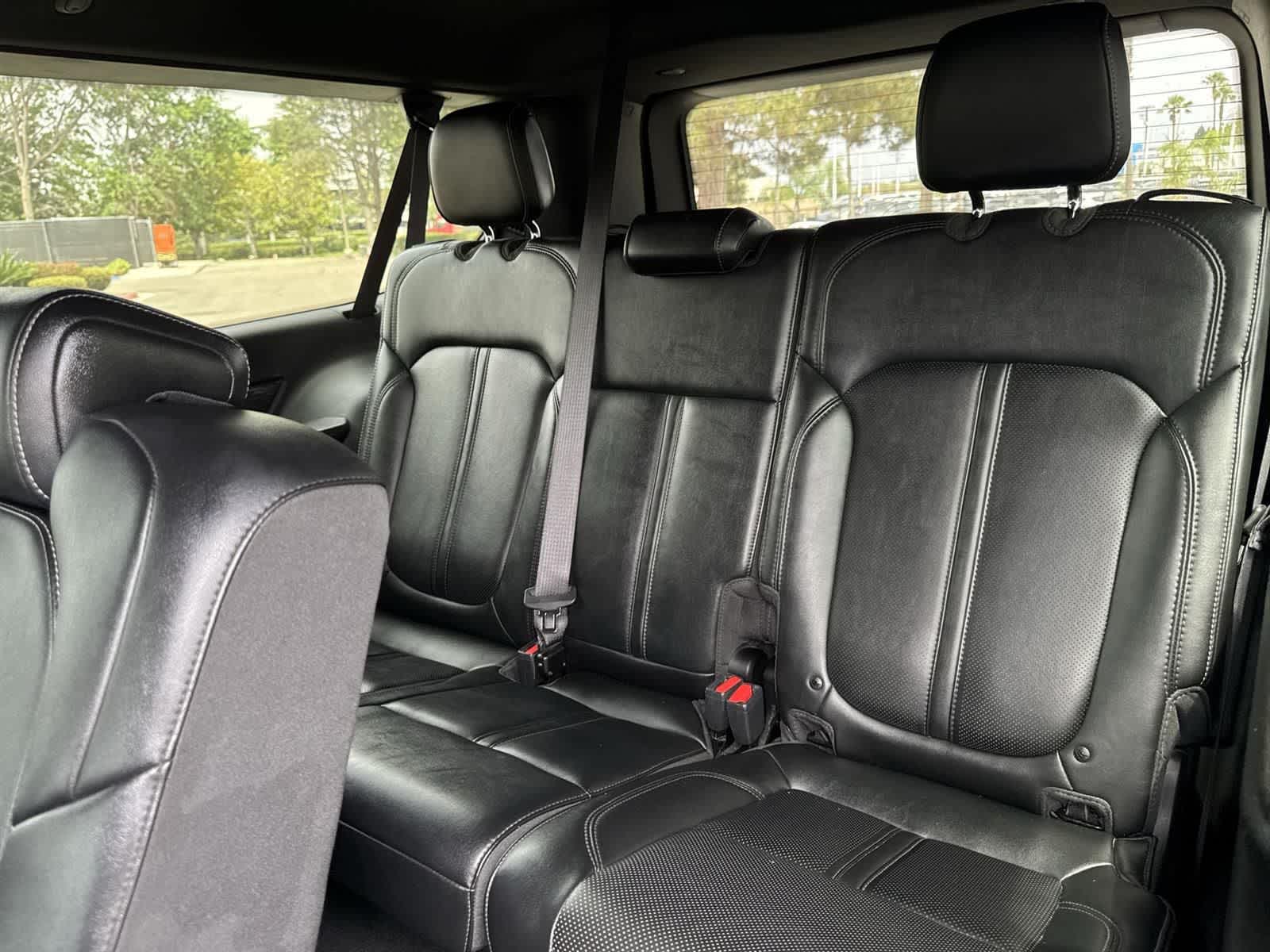 Thumbnail: 2023 Jeep Wagoneer - 34