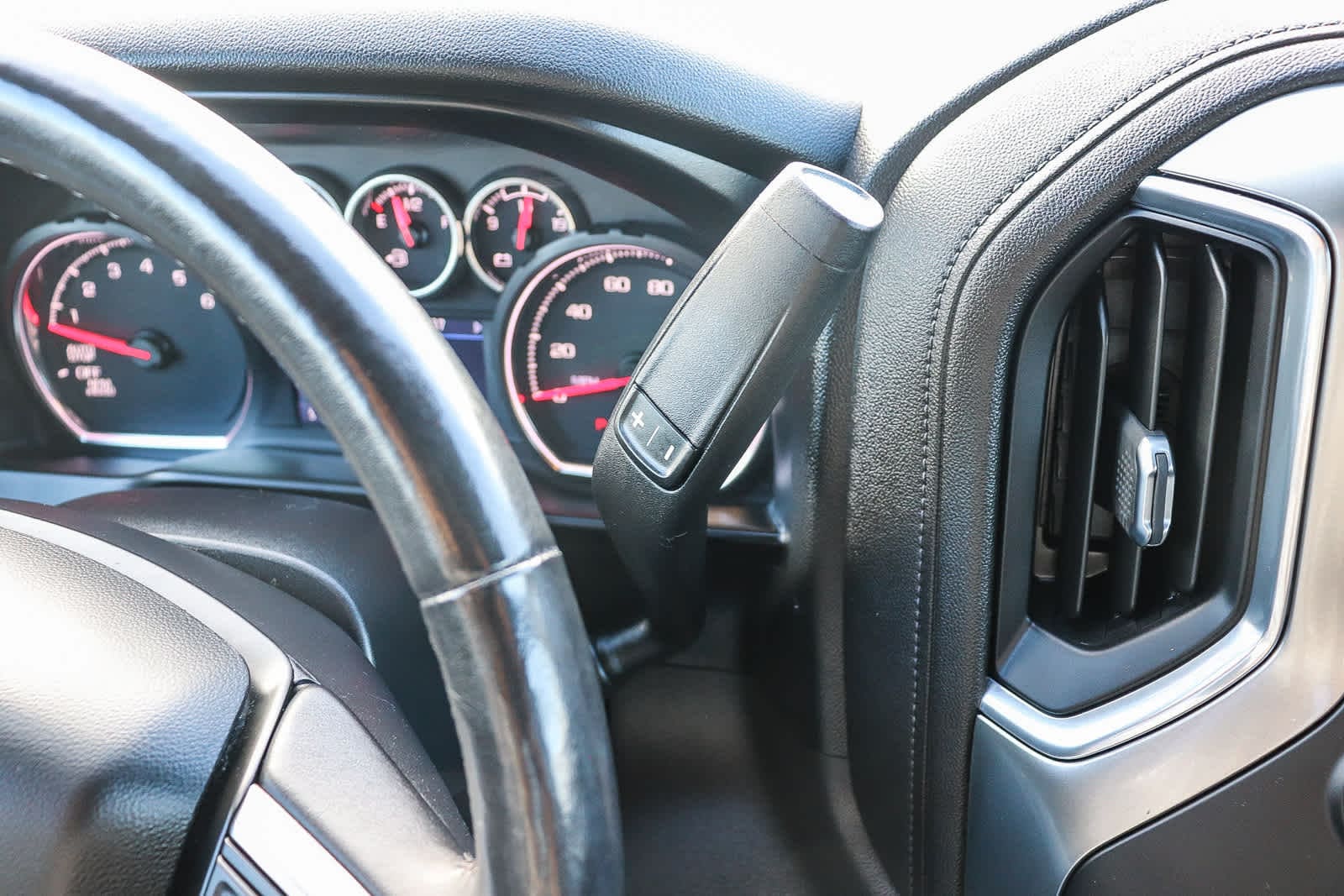 Thumbnail: 2021 Chevrolet Silverado 1500 - 20