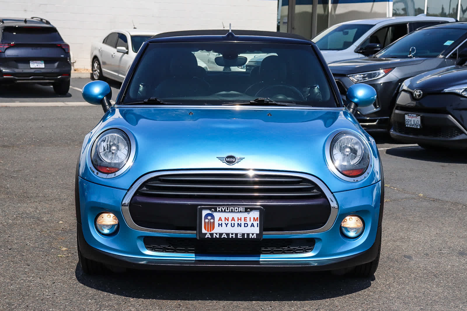 Used 2019 MINI Convertible Base with VIN WMWWG5C57K3F79421 for sale in Anaheim, CA