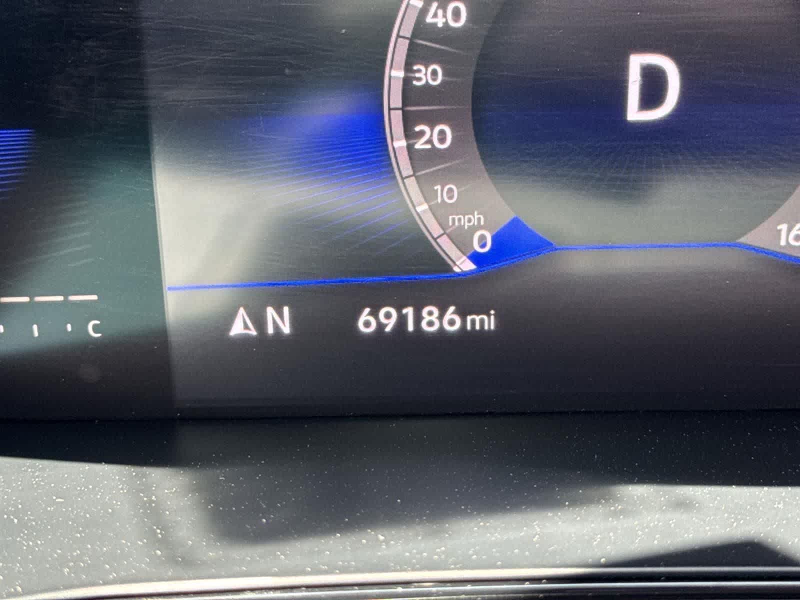 Thumbnail: 2022 Volkswagen Taos - 16