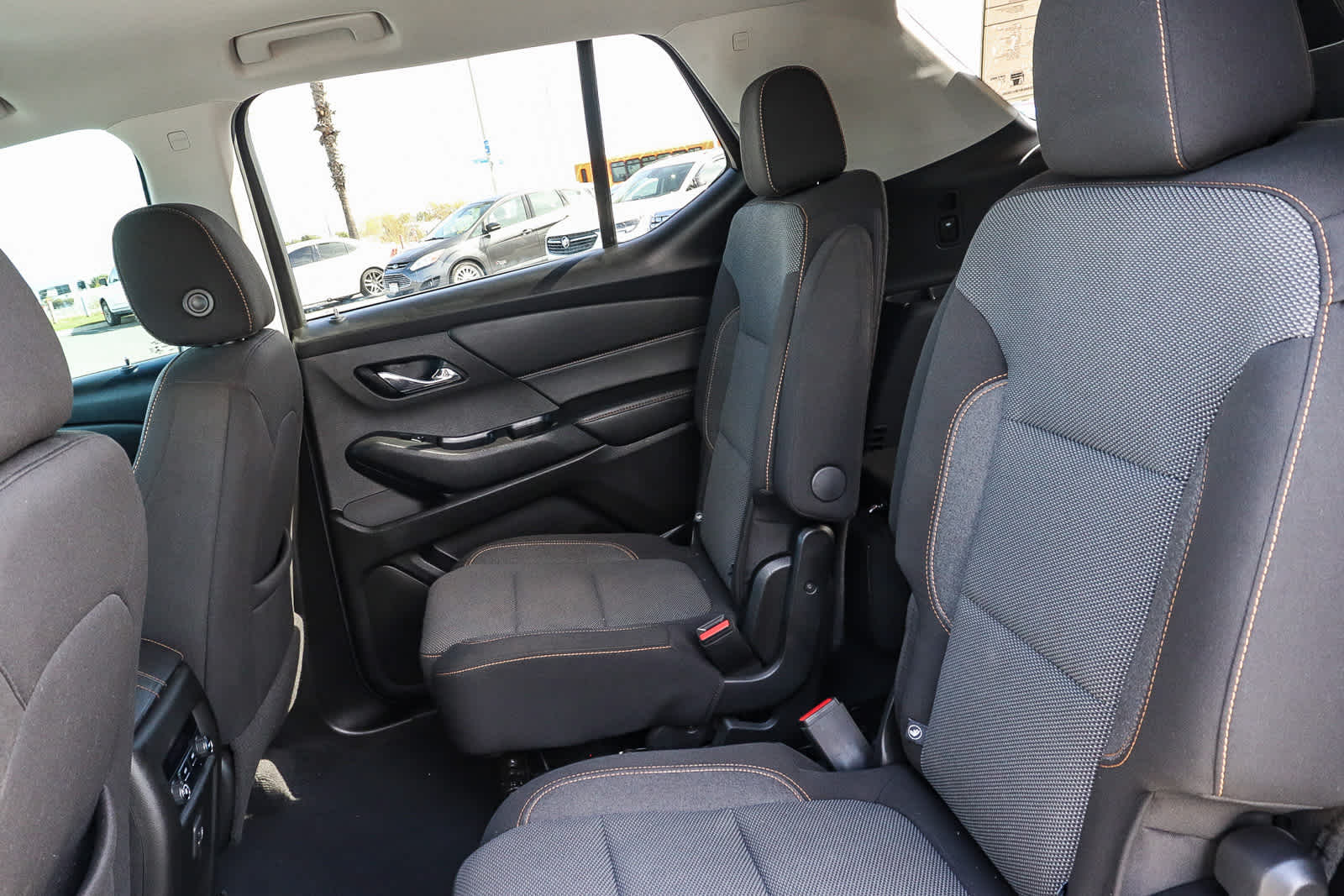 Thumbnail: 2021 Chevrolet Traverse - 19