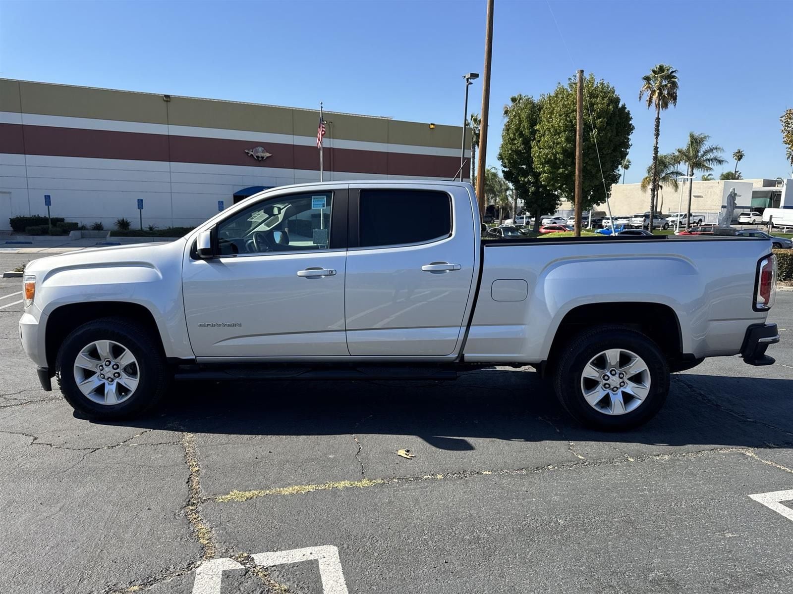 Thumbnail: 2018 GMC Canyon - 5