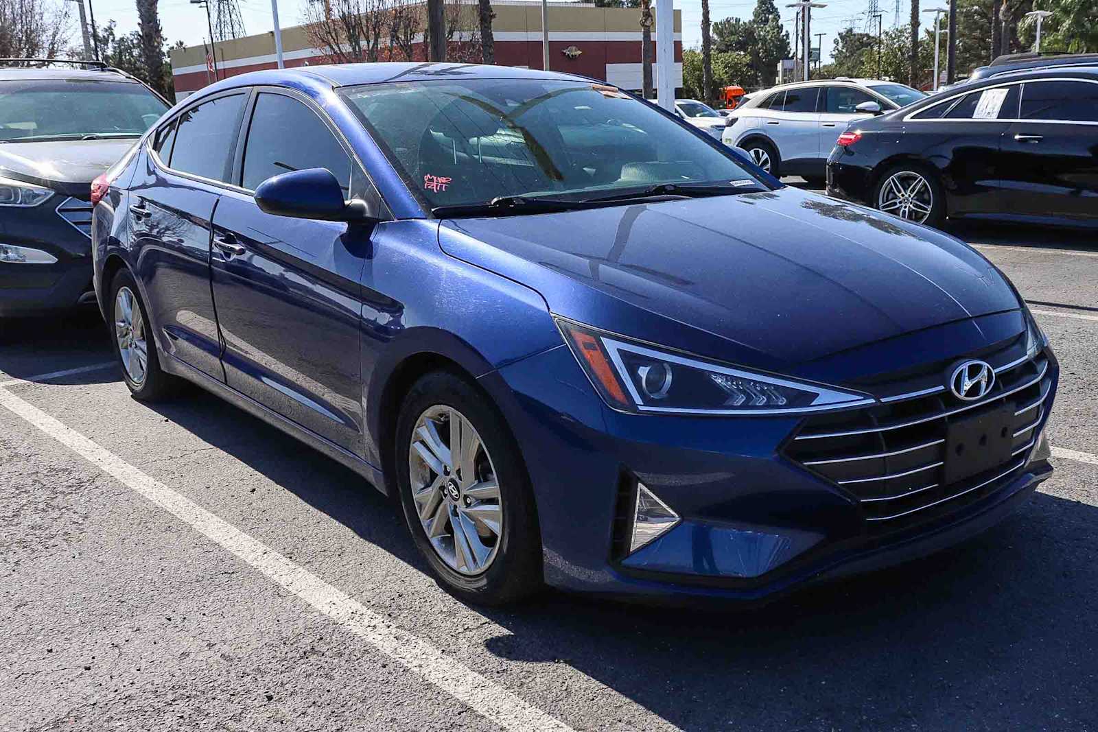 Thumbnail: 2019 Hyundai Elantra - 4